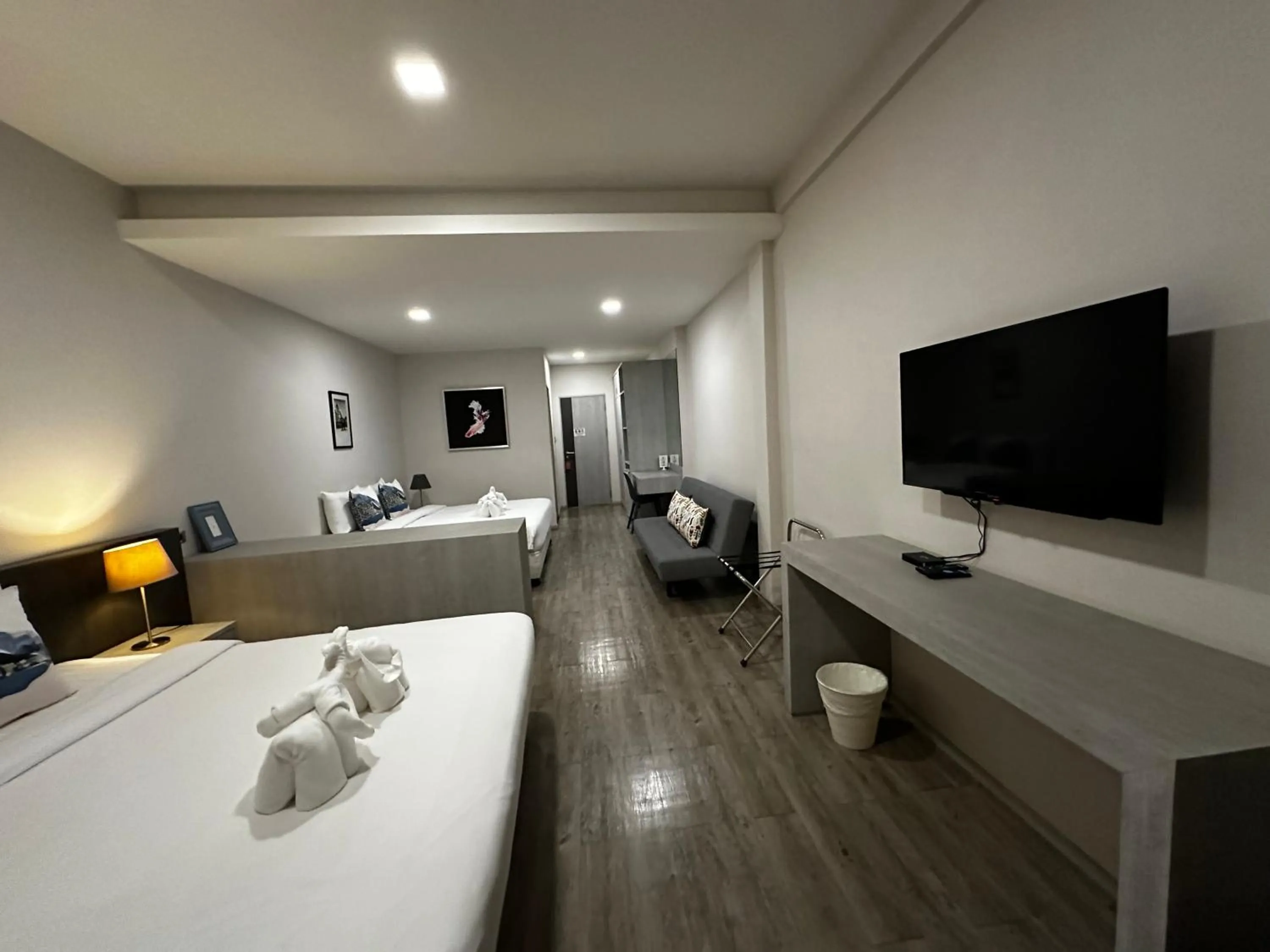 Bed in Ratchadamnoen Residence