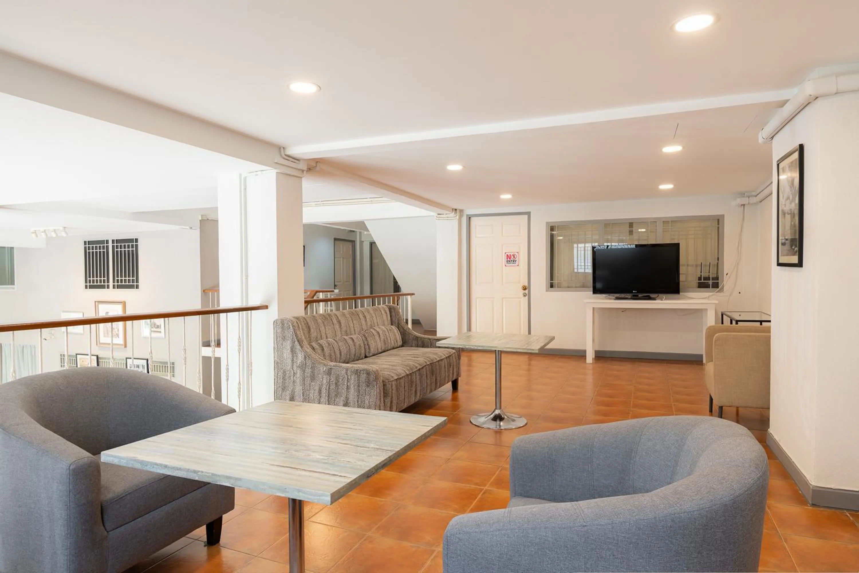 Lobby or reception in Ratchadamnoen Residence