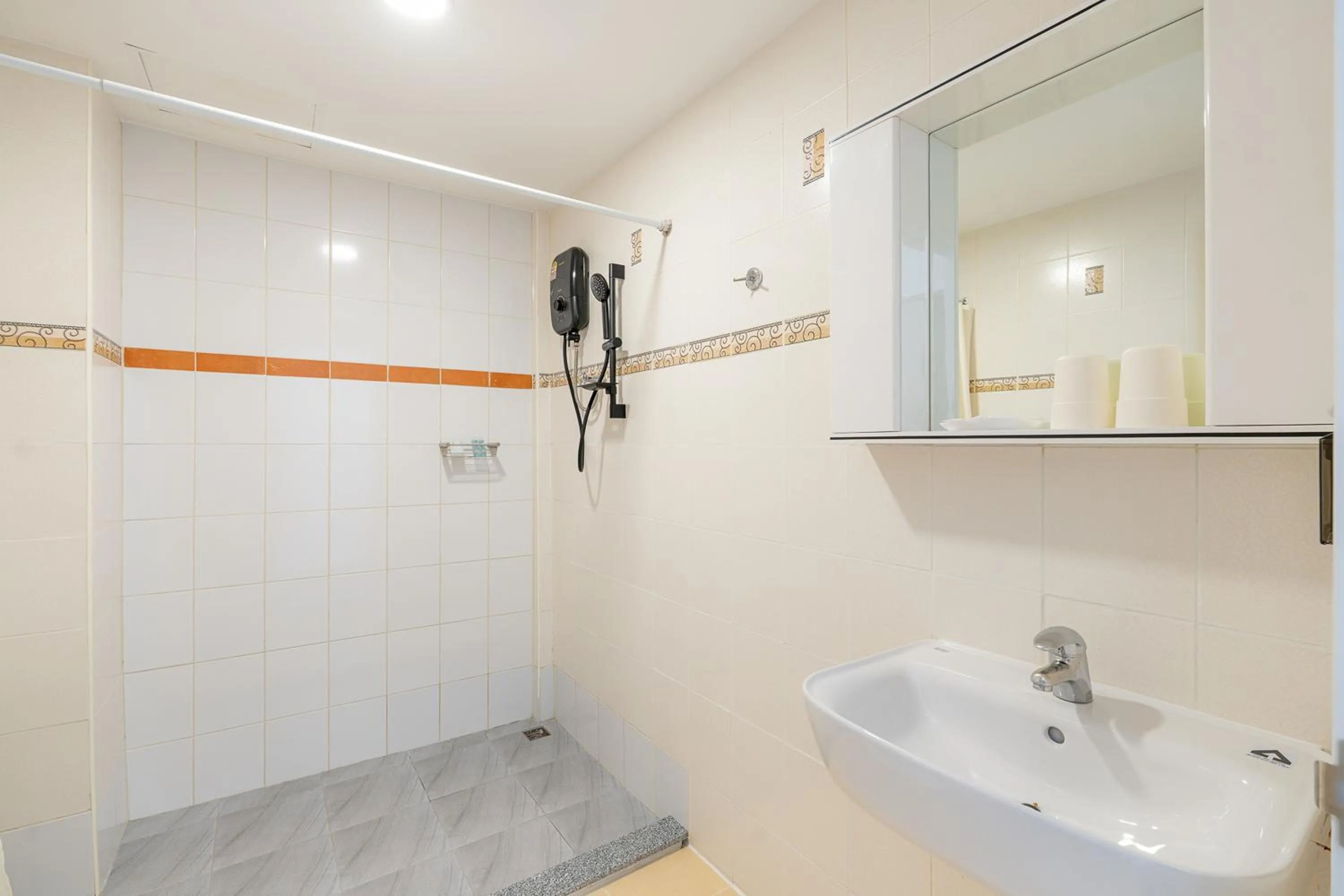 Bathroom in Ratchadamnoen Residence