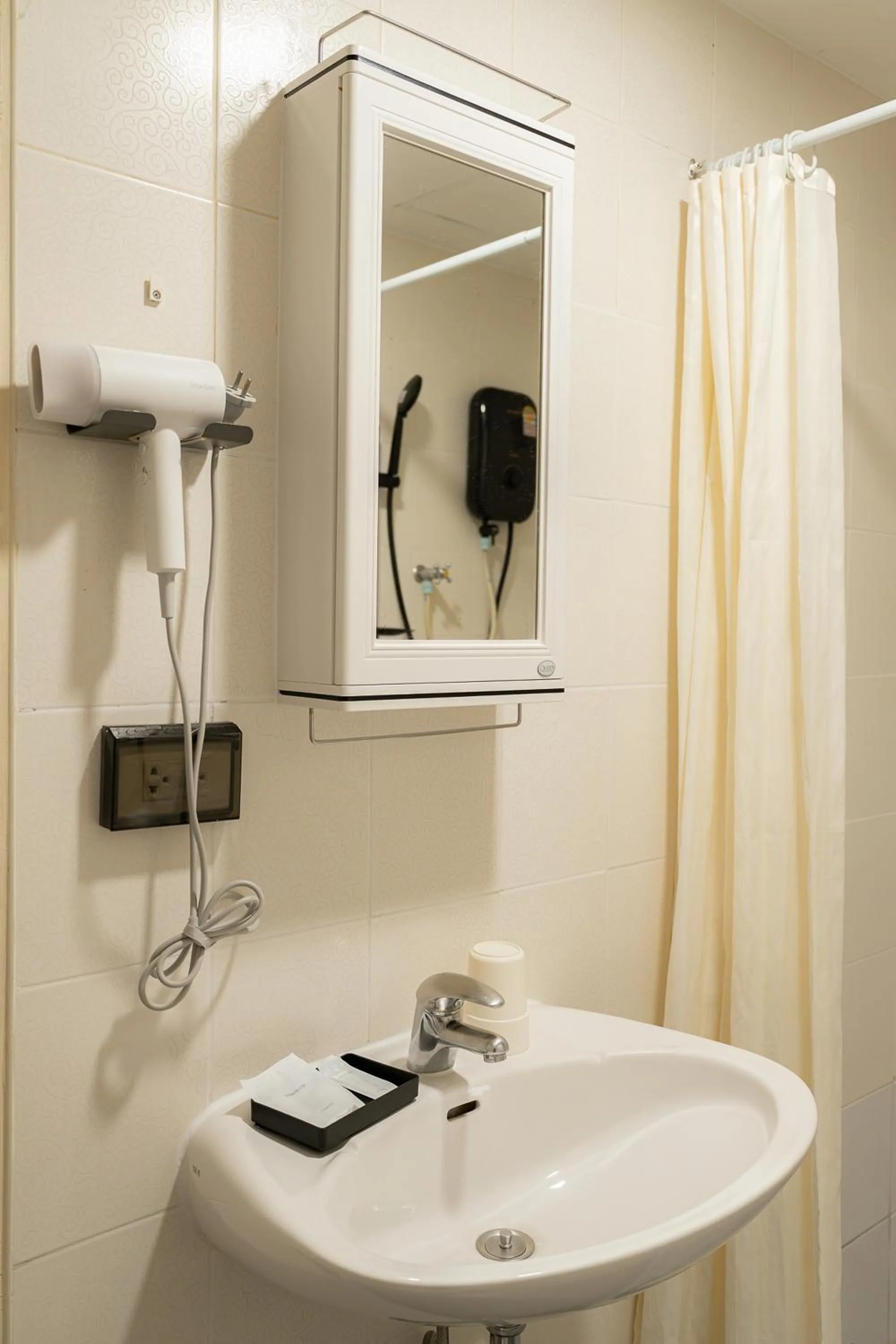 Bathroom in Ratchadamnoen Residence