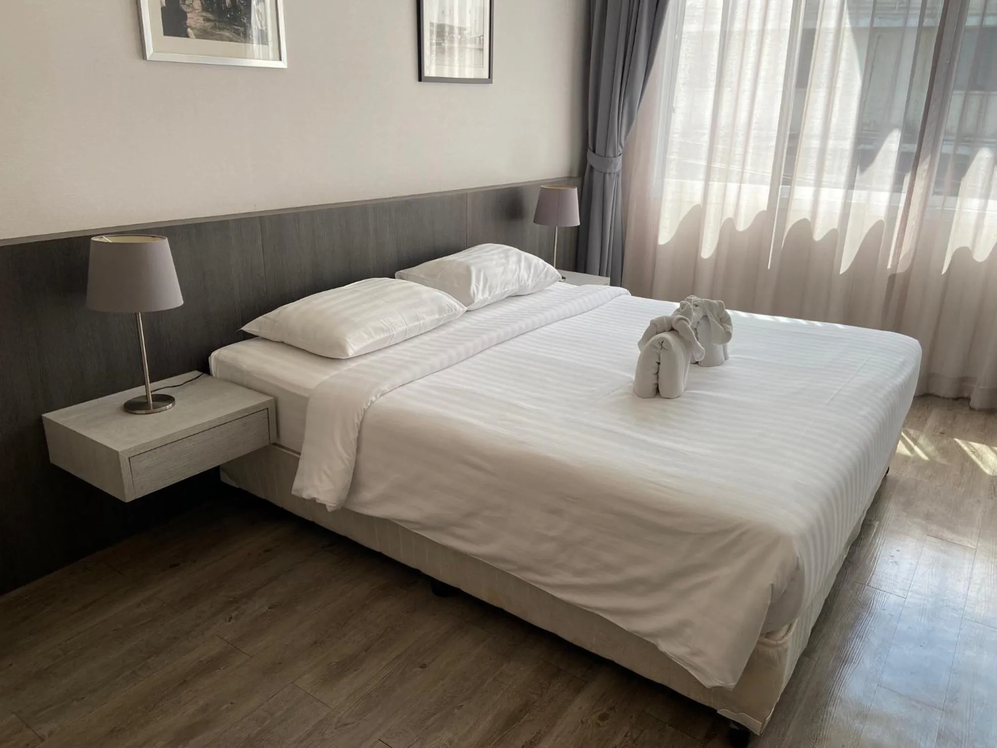 Bedroom, Bed in Ratchadamnoen Residence