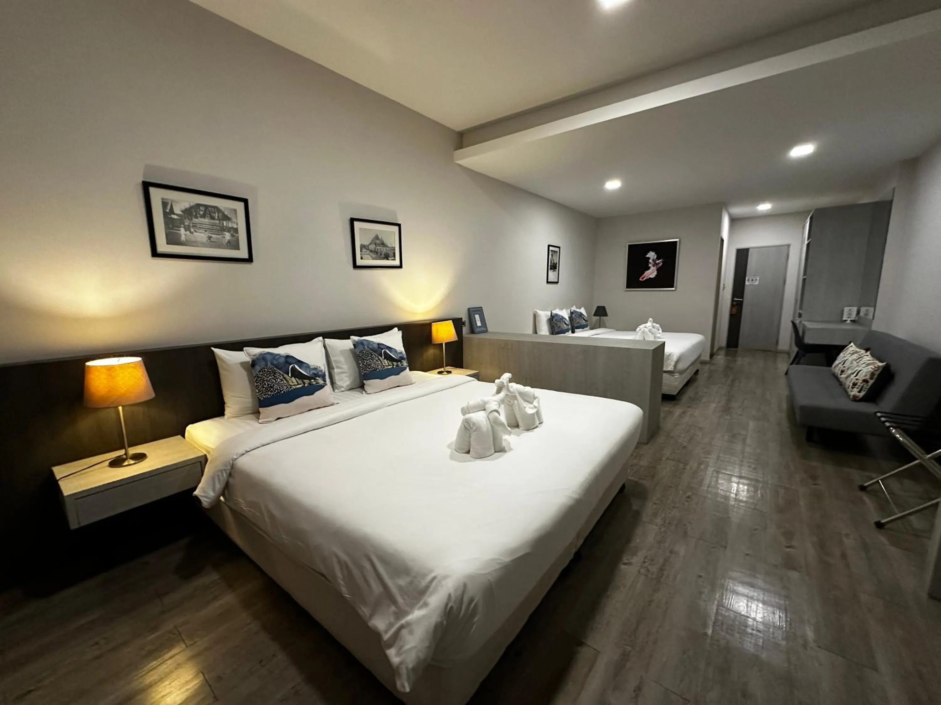 Bed in Ratchadamnoen Residence