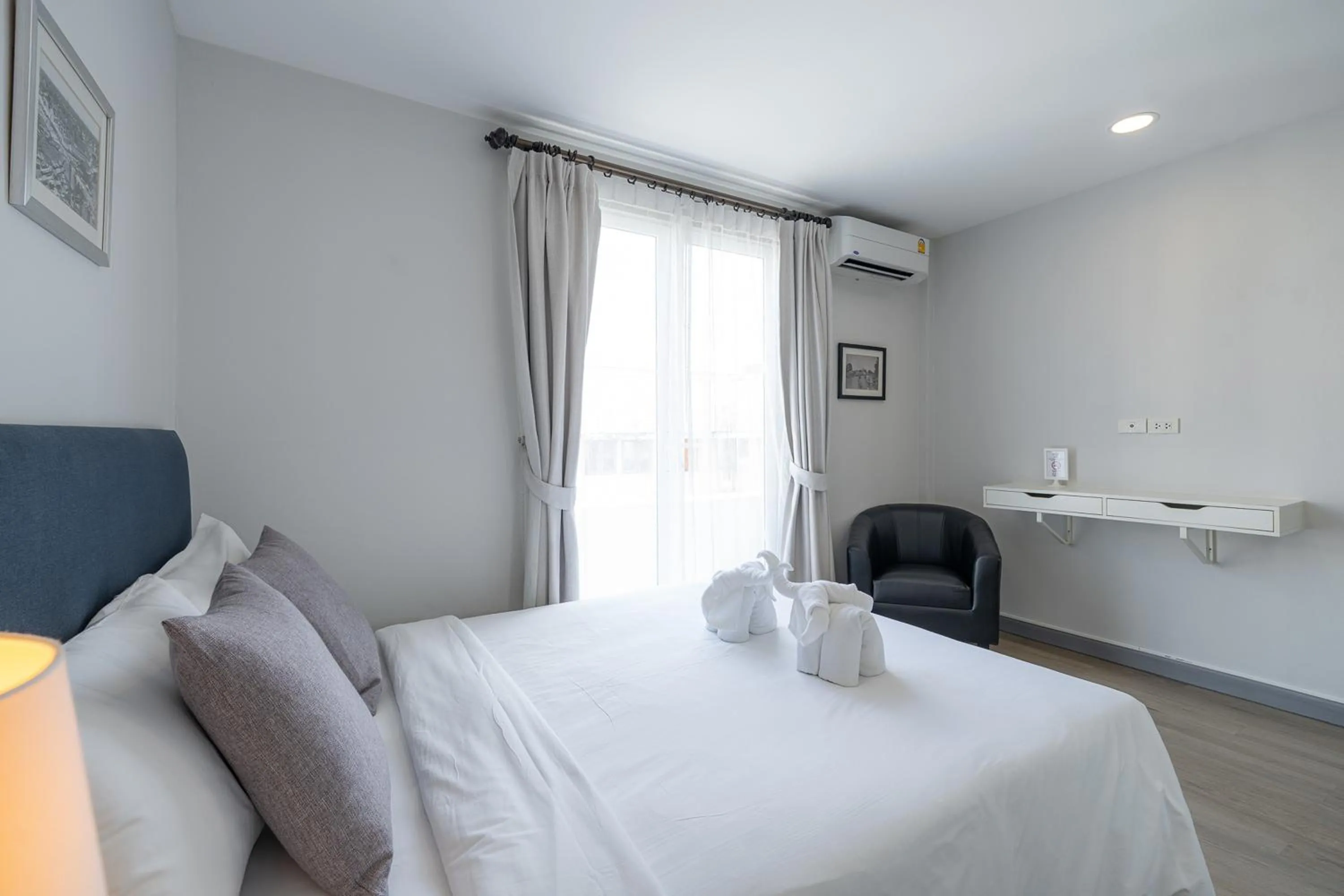 Bed in Ratchadamnoen Residence