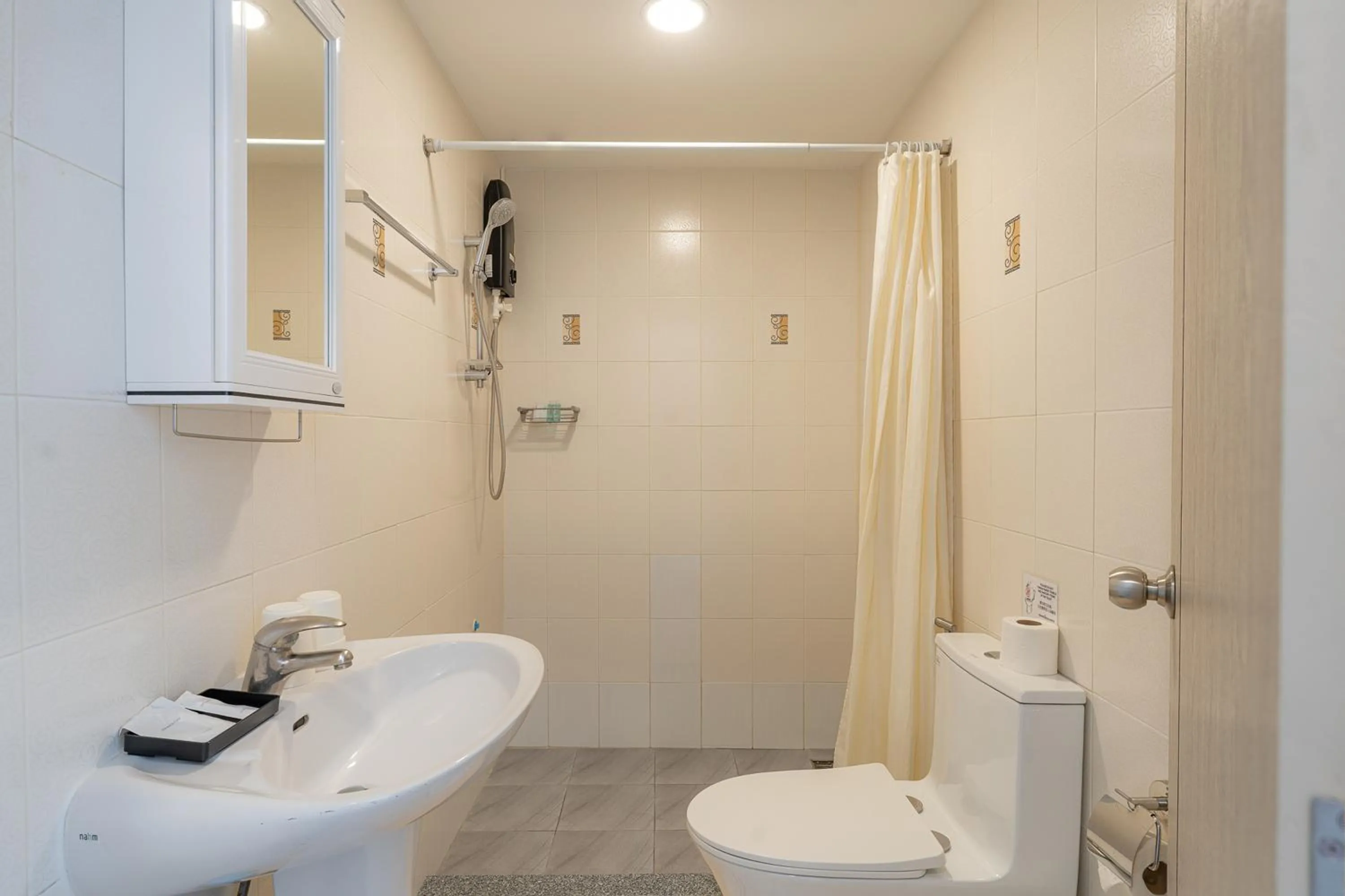 Bathroom in Ratchadamnoen Residence