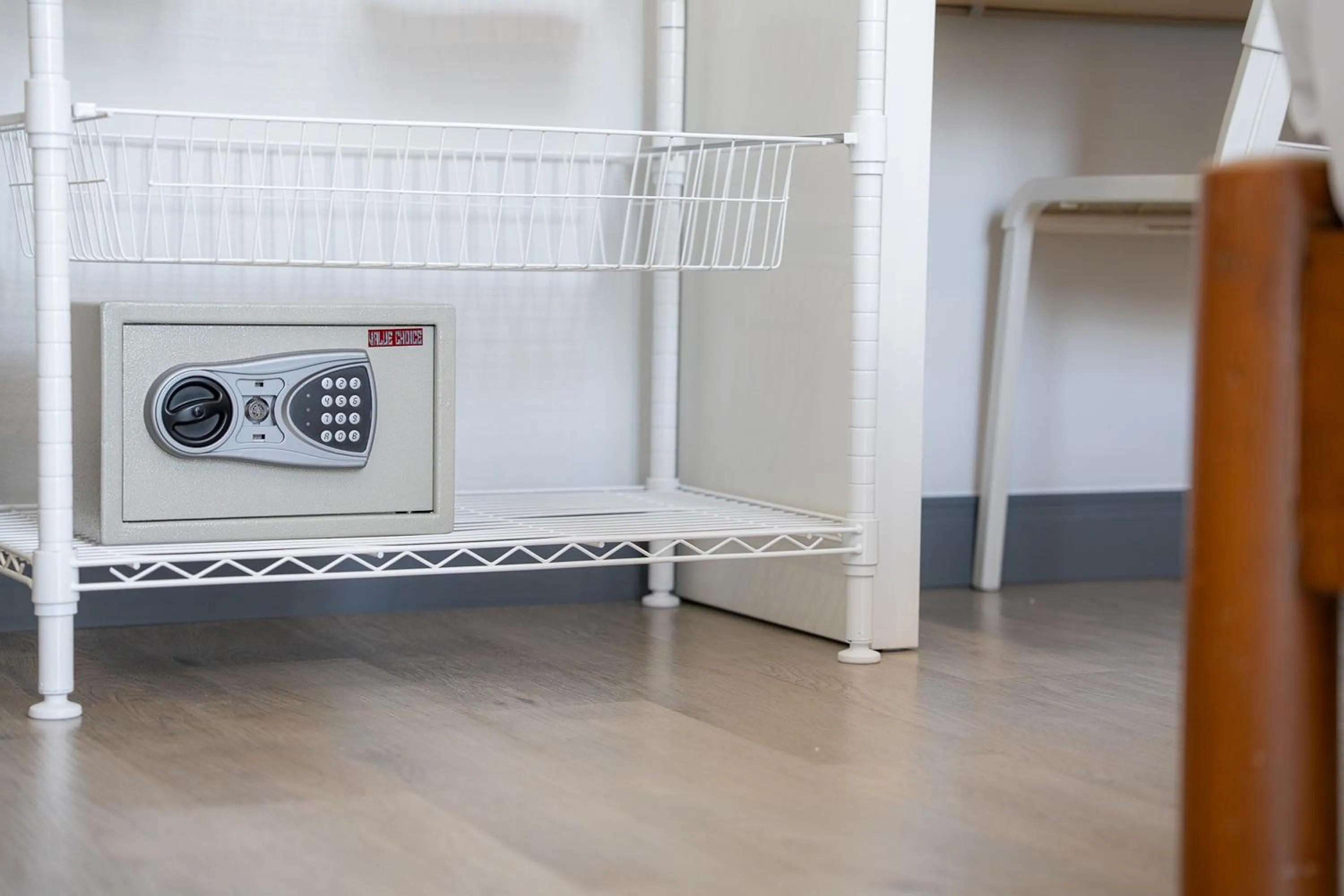 Photo of the whole room, Bed in Ratchadamnoen Residence