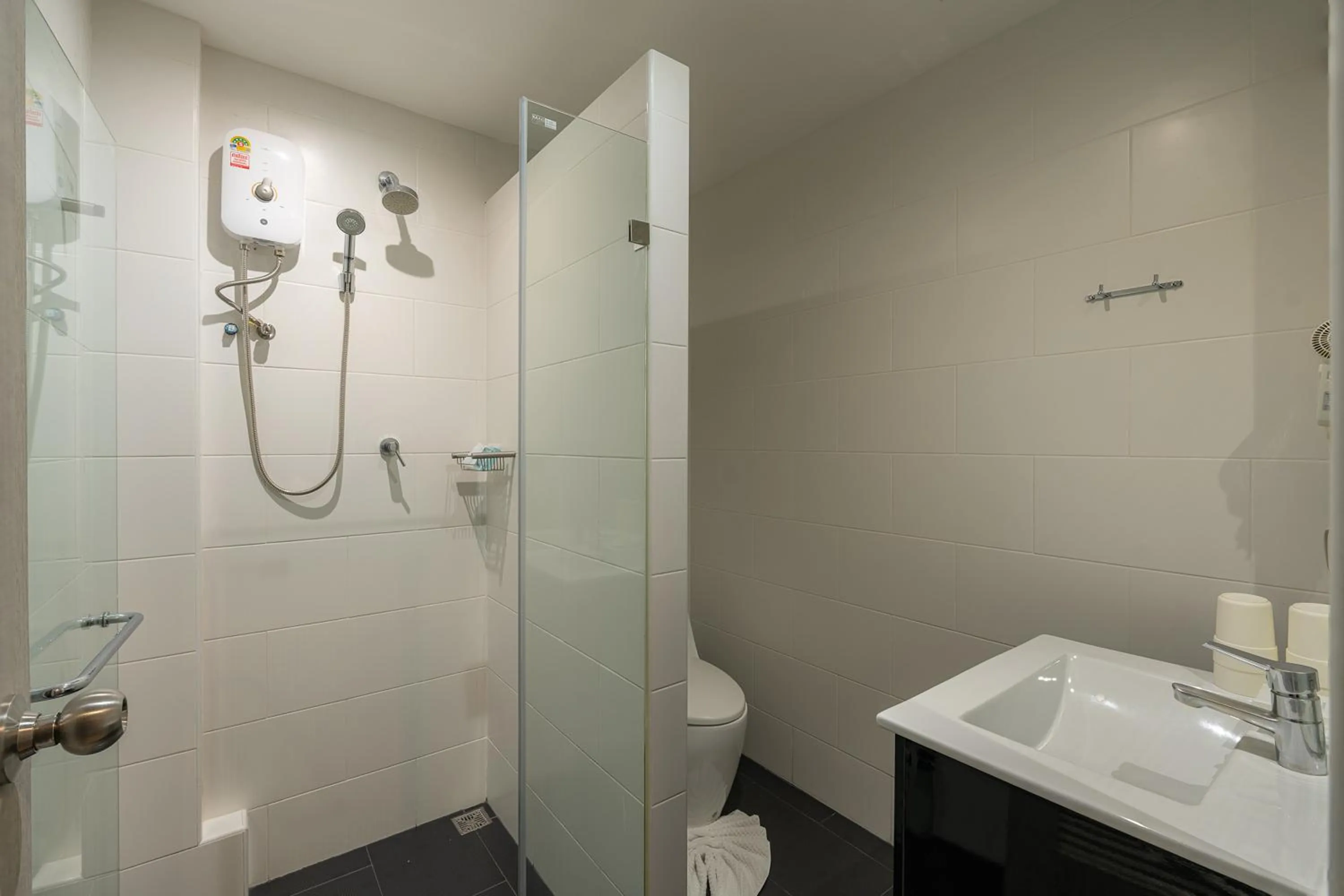 Bathroom in Ratchadamnoen Residence