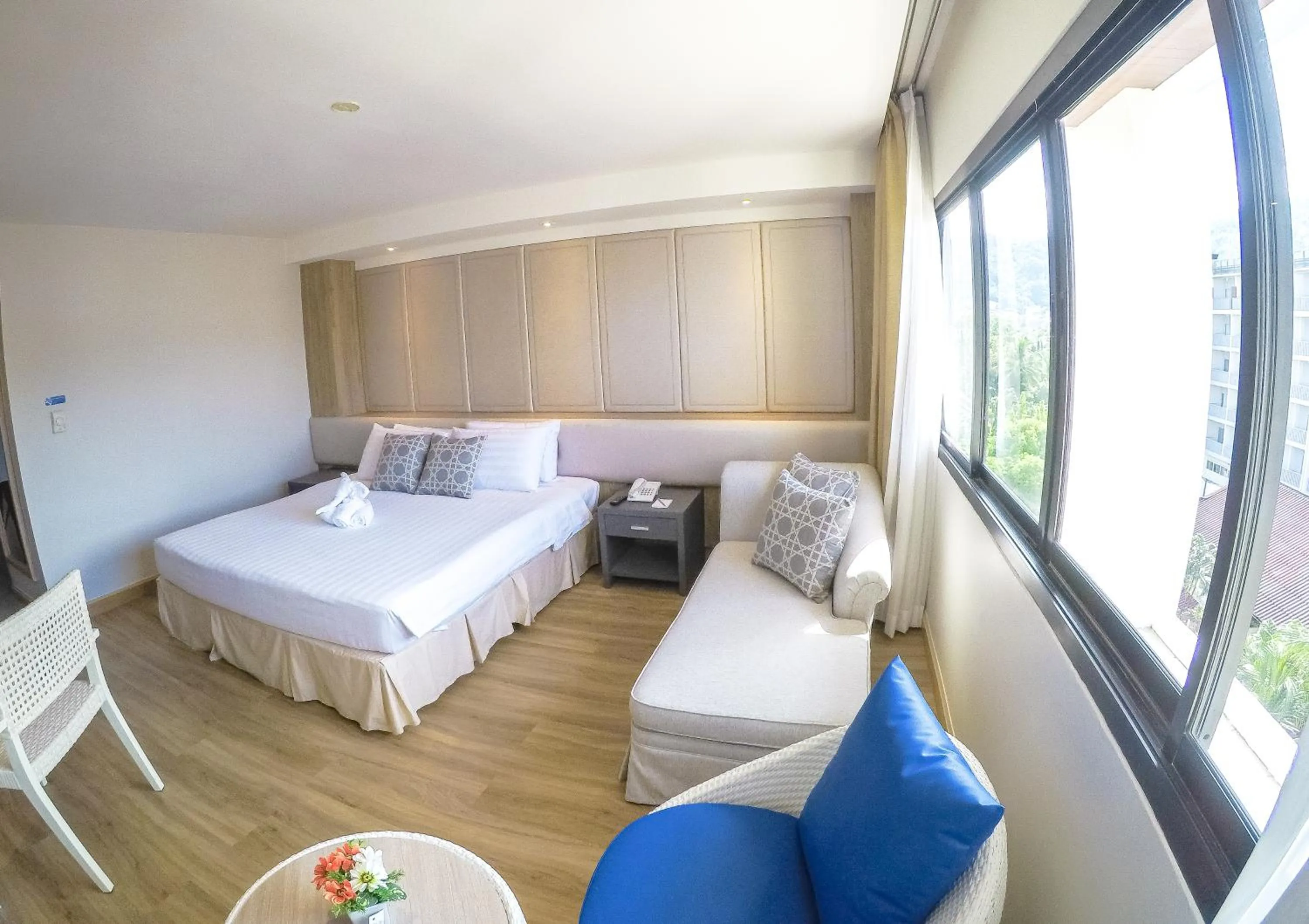 Bed in Hiran Residence