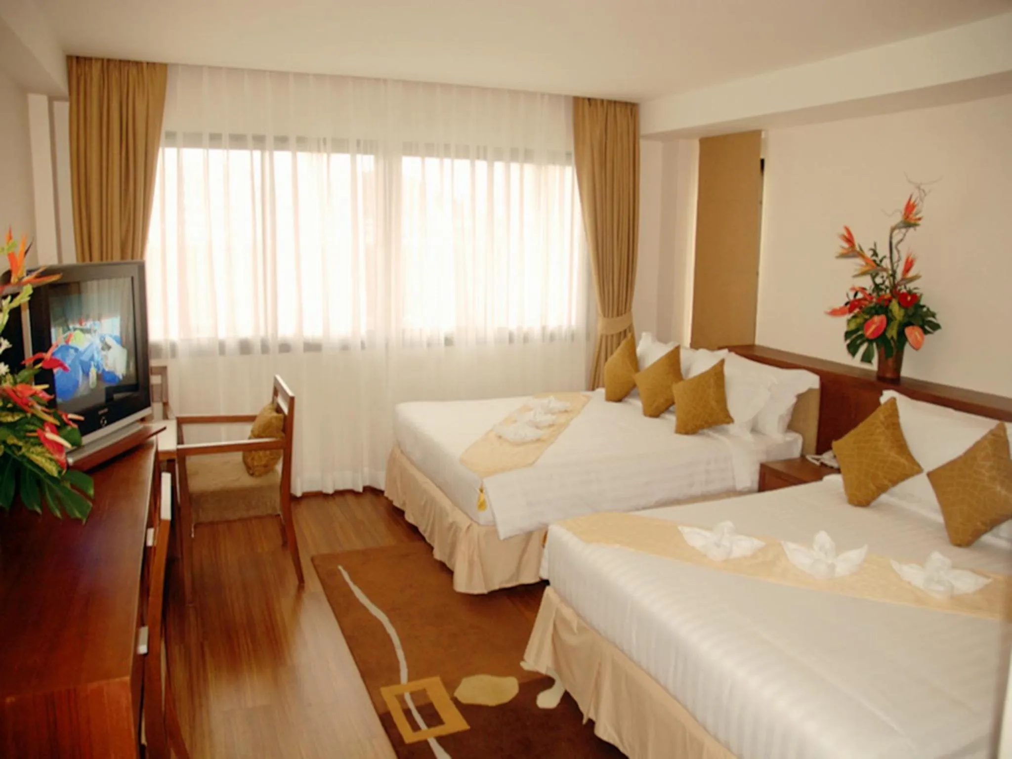 bunk bed, Bed in Hiran Residence