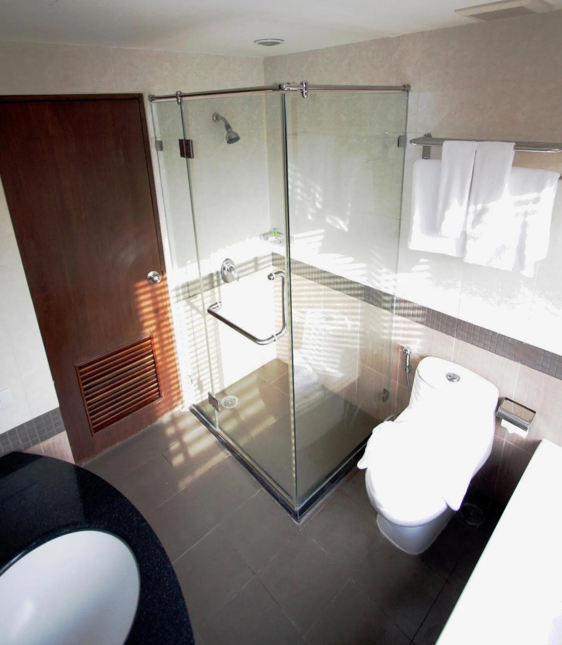 Shower in Hiran Residence