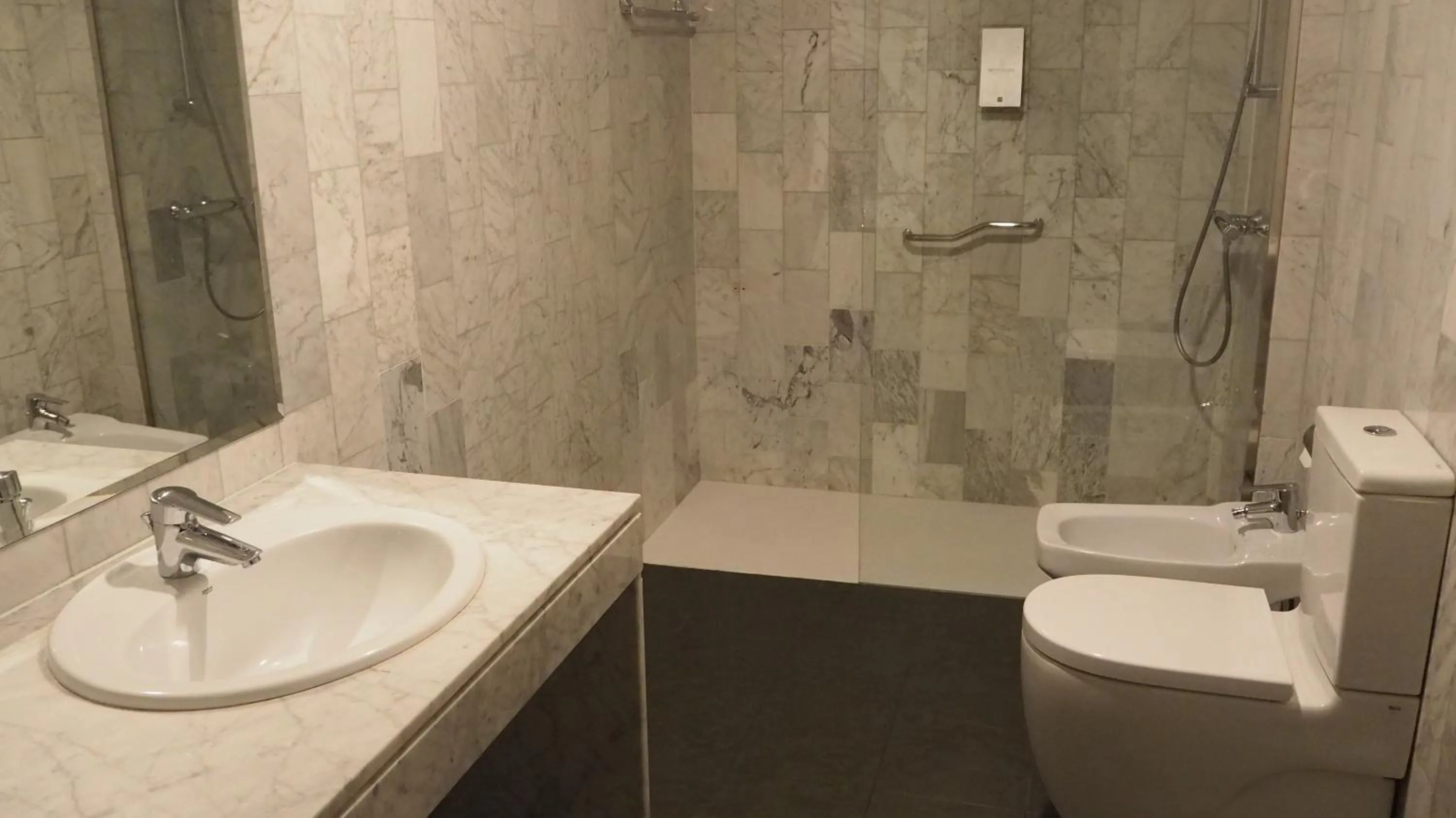 Bathroom in Alojamientos Mendebaldea