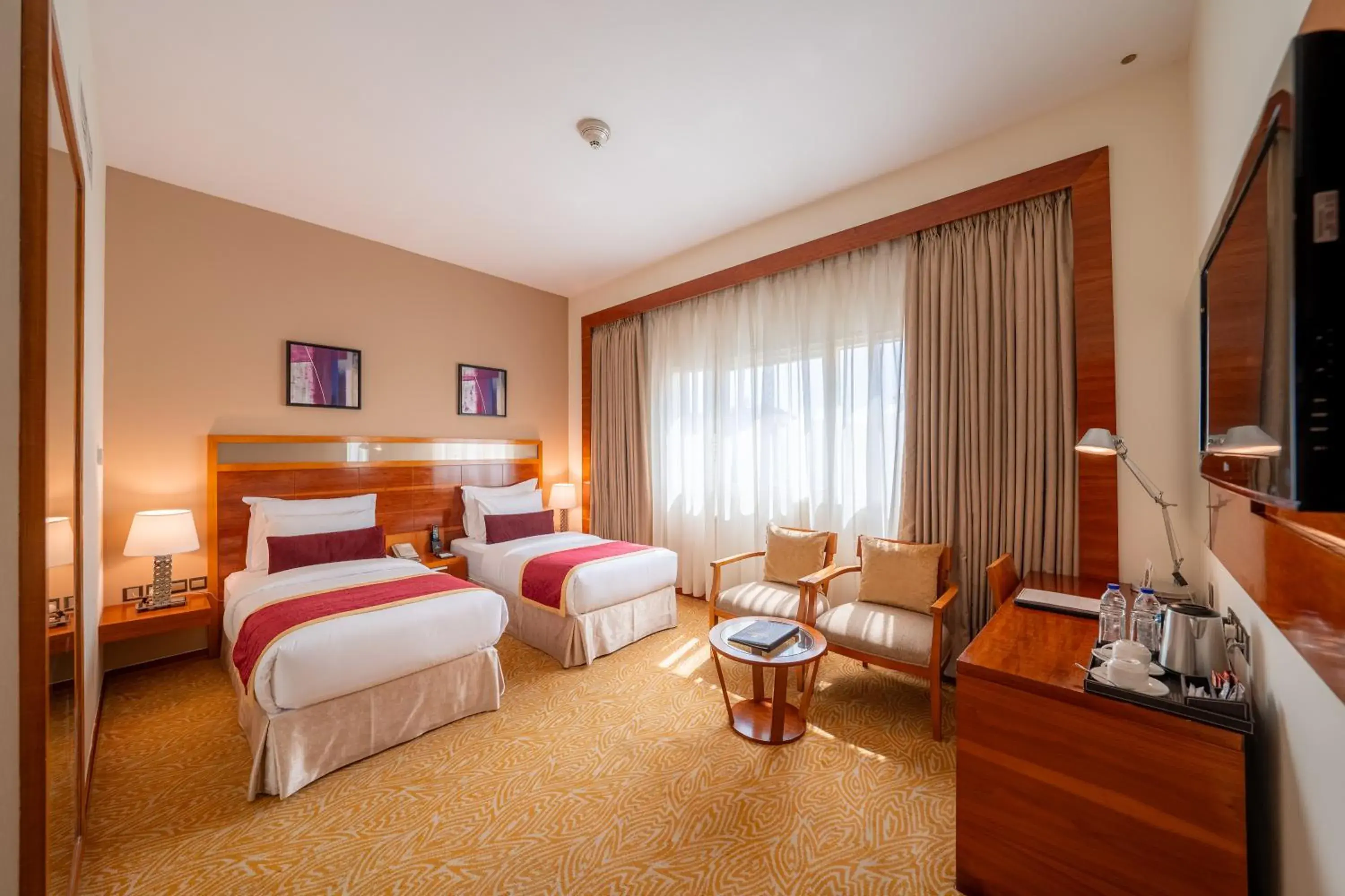 Bedroom, Bed in Landmark Grand Hotel Bedroom, Bed in Landmark Grand Hotel