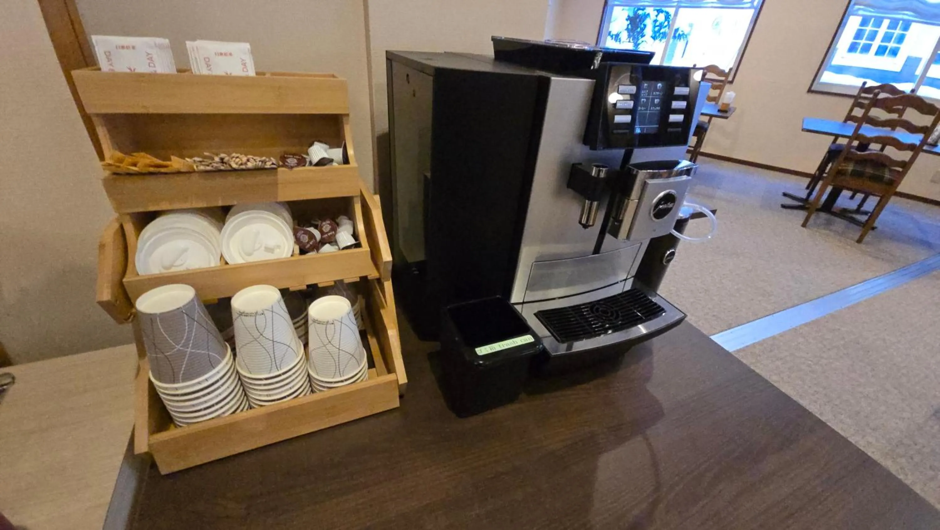 Restaurant/places to eat in Hotel Cerulean Alpine