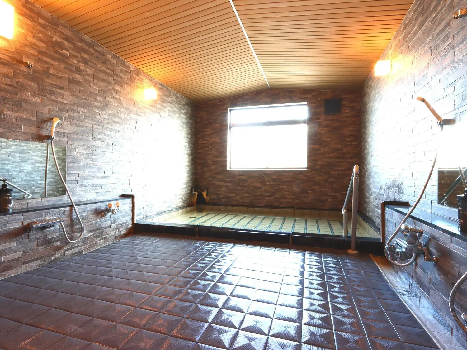 Public Bath in Hotel Cerulean Alpine