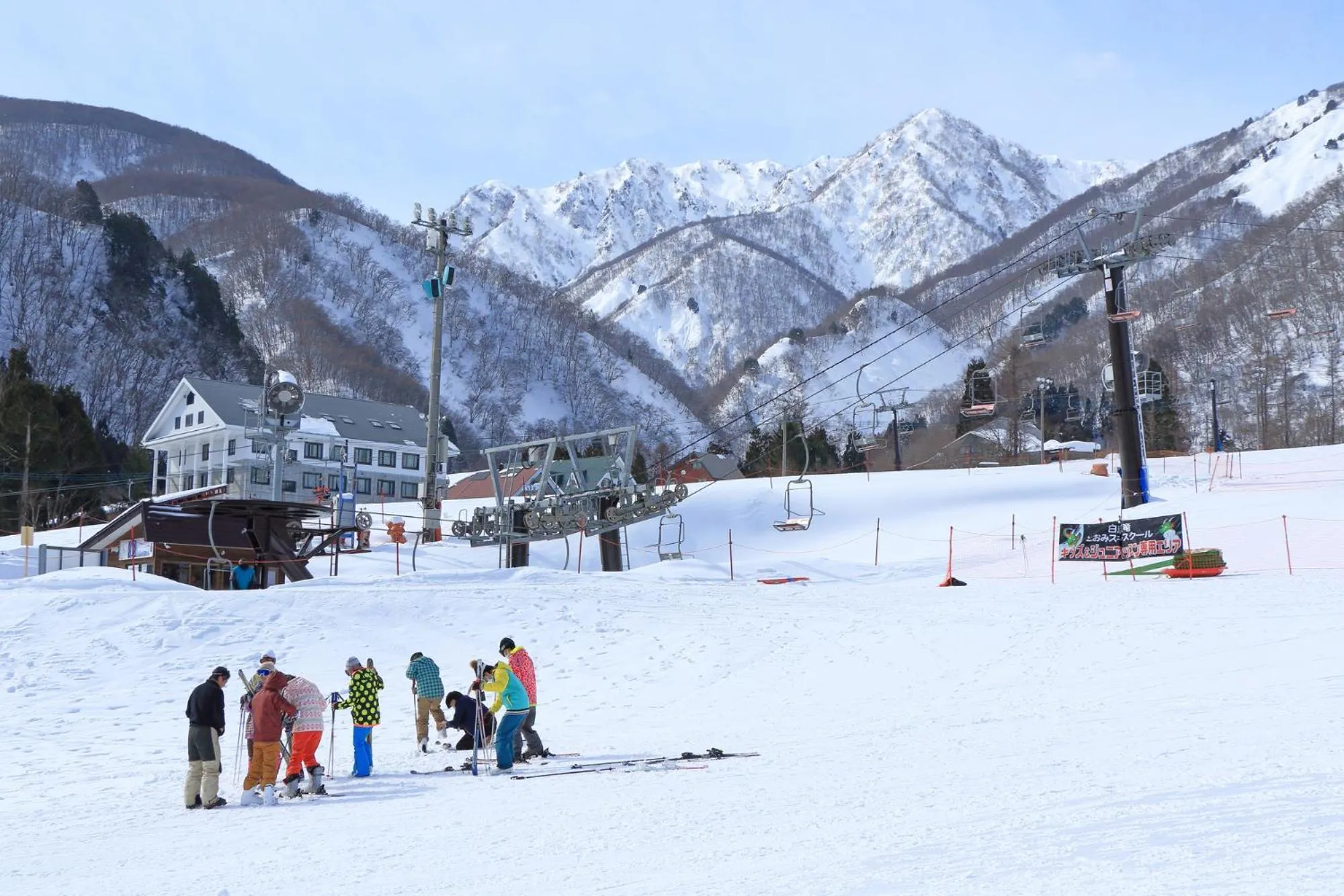 Skiing in コンドミニアム白馬五竜