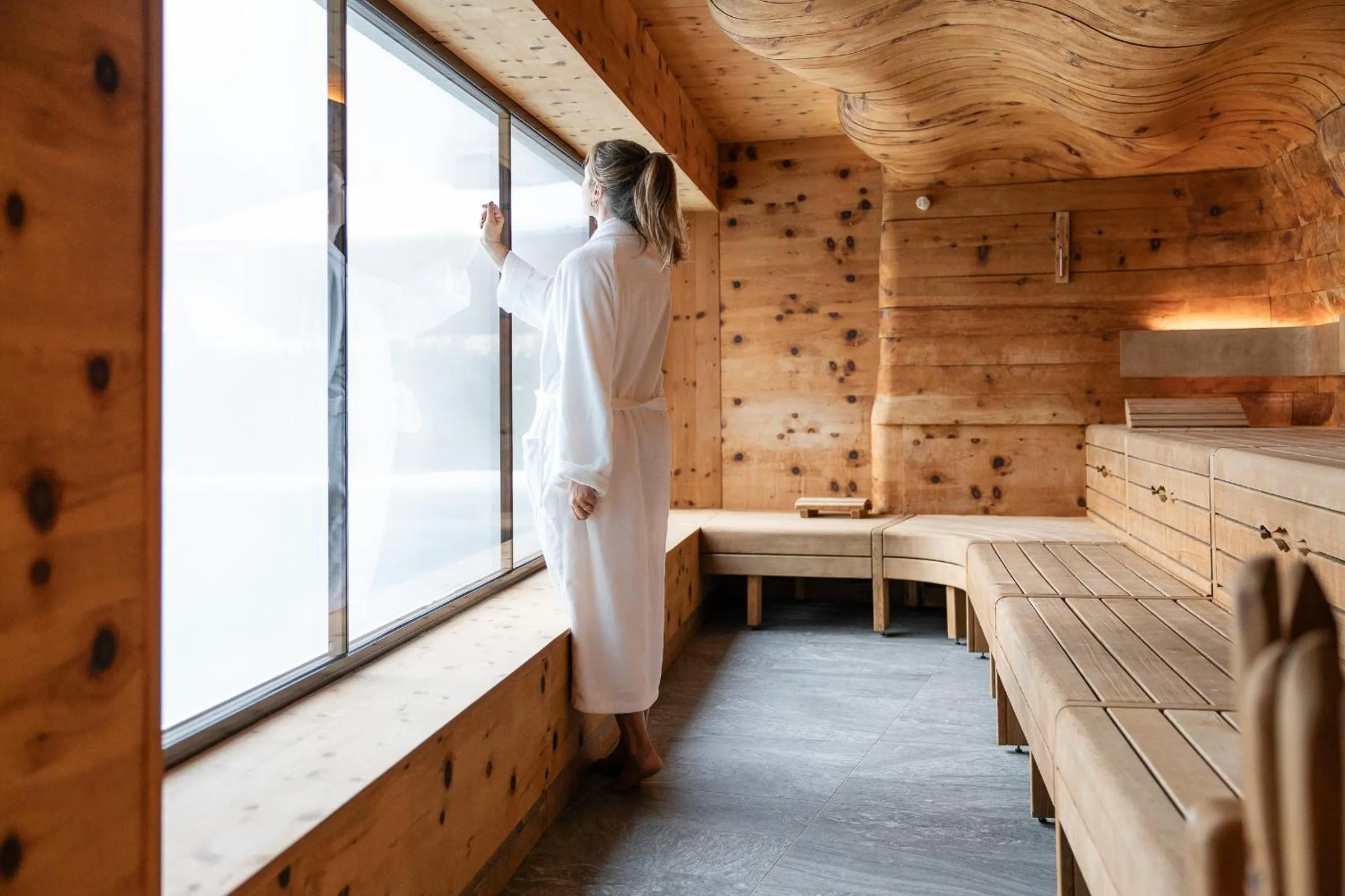 Sauna, Bed in Hotel Nesslerhof