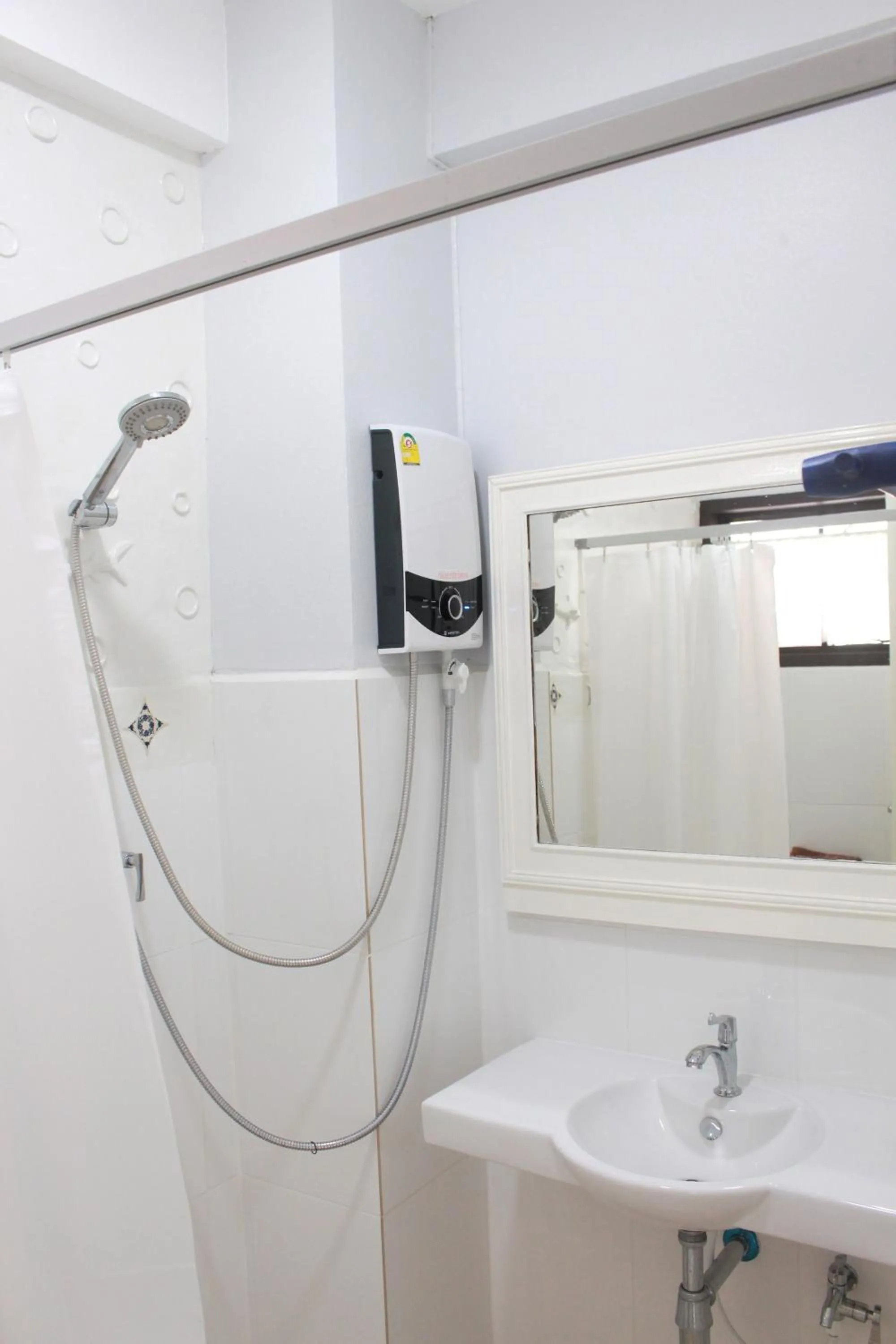 Shower in Shan Boutique hotel