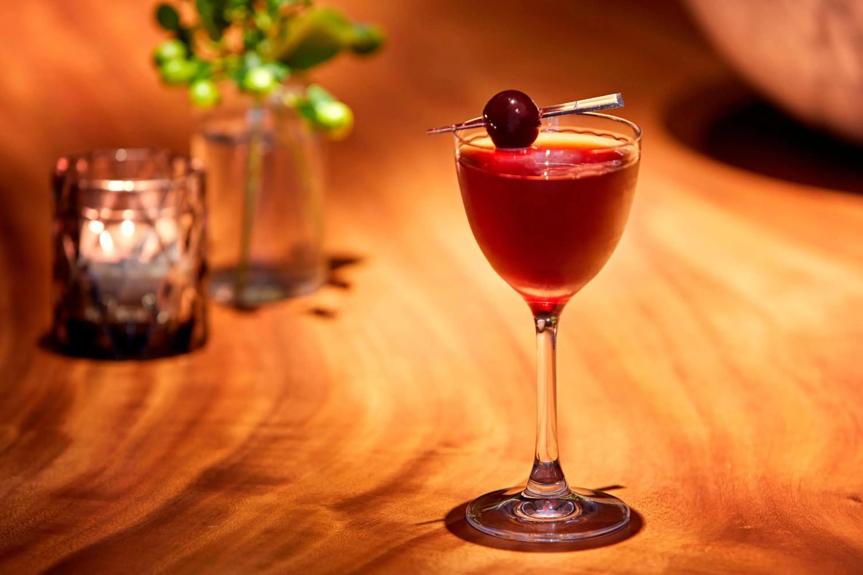 Lounge or bar in AC Hotel by Marriott Sunnyvale Cupertino