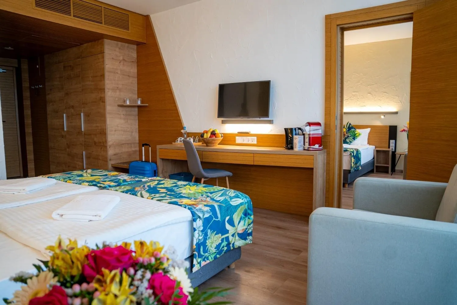 Photo of the whole room, Bed in Pangea Hotel