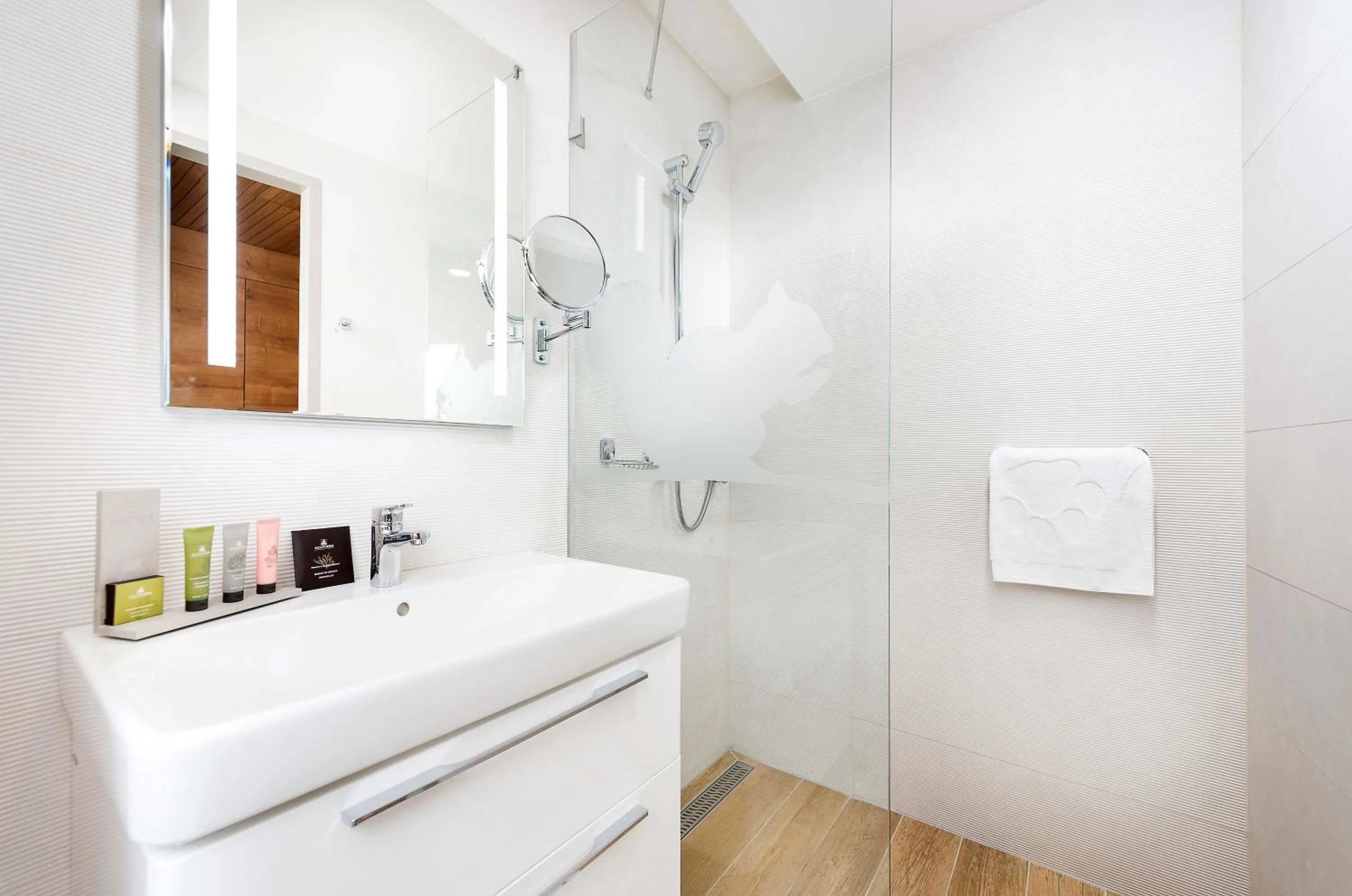 Bathroom in Pangea Hotel