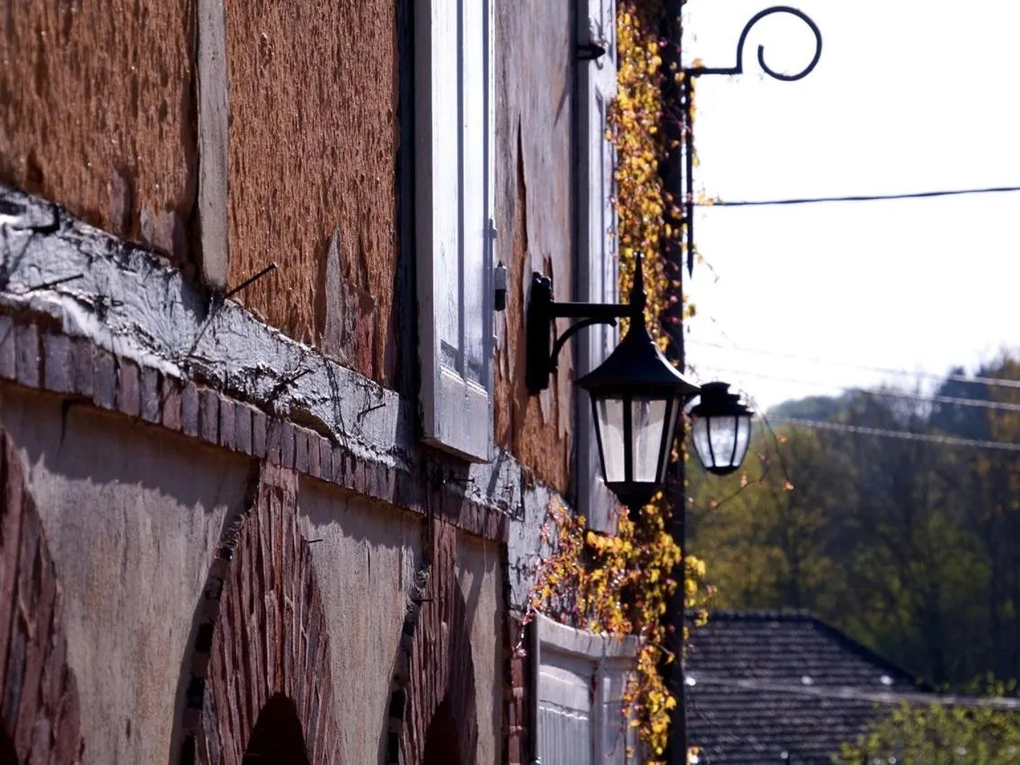 Property building in La Maison d'hotes de Toucy