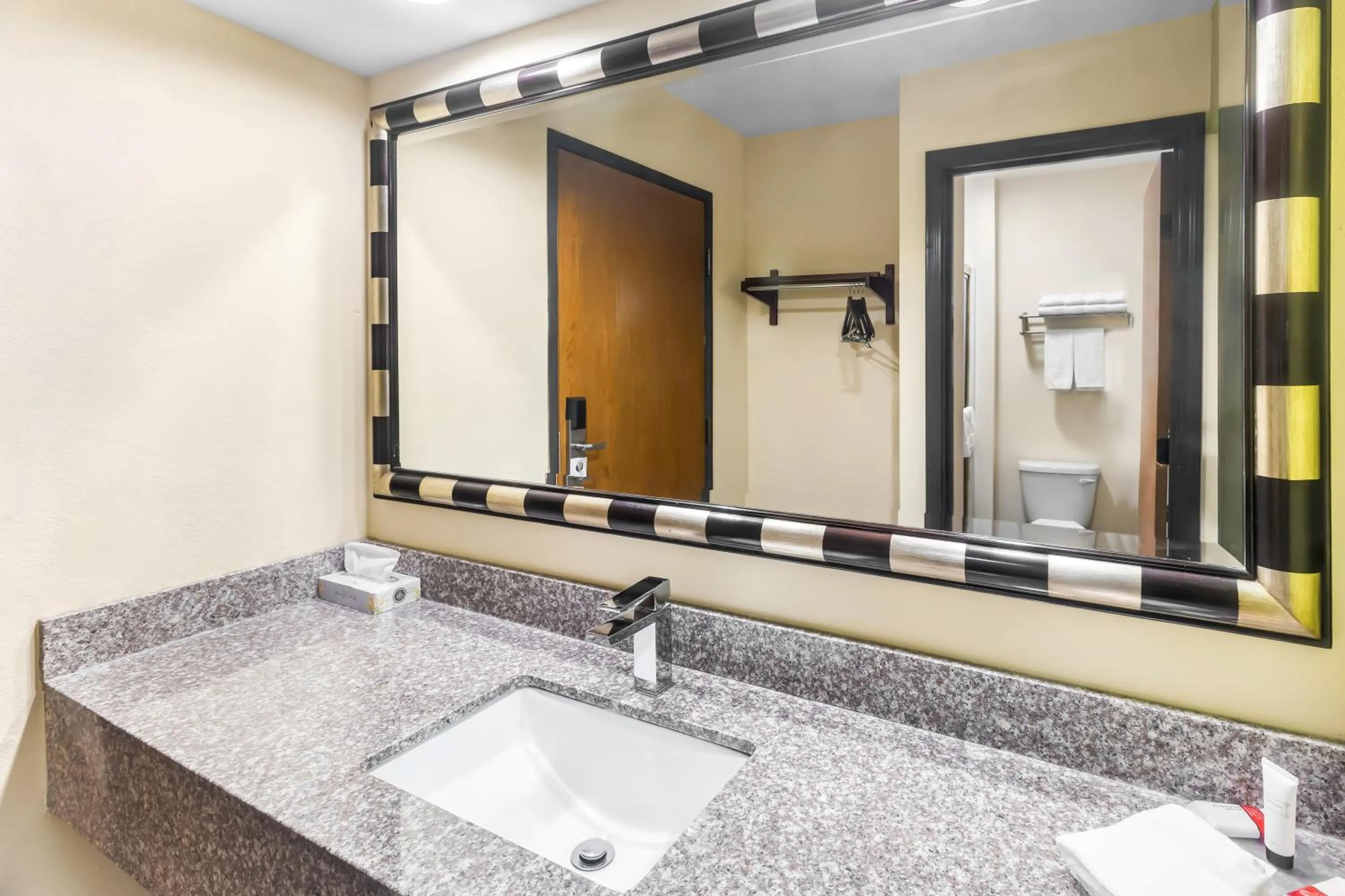 Travel Inn and Suites- Sikeston Miner I-55 exit-67