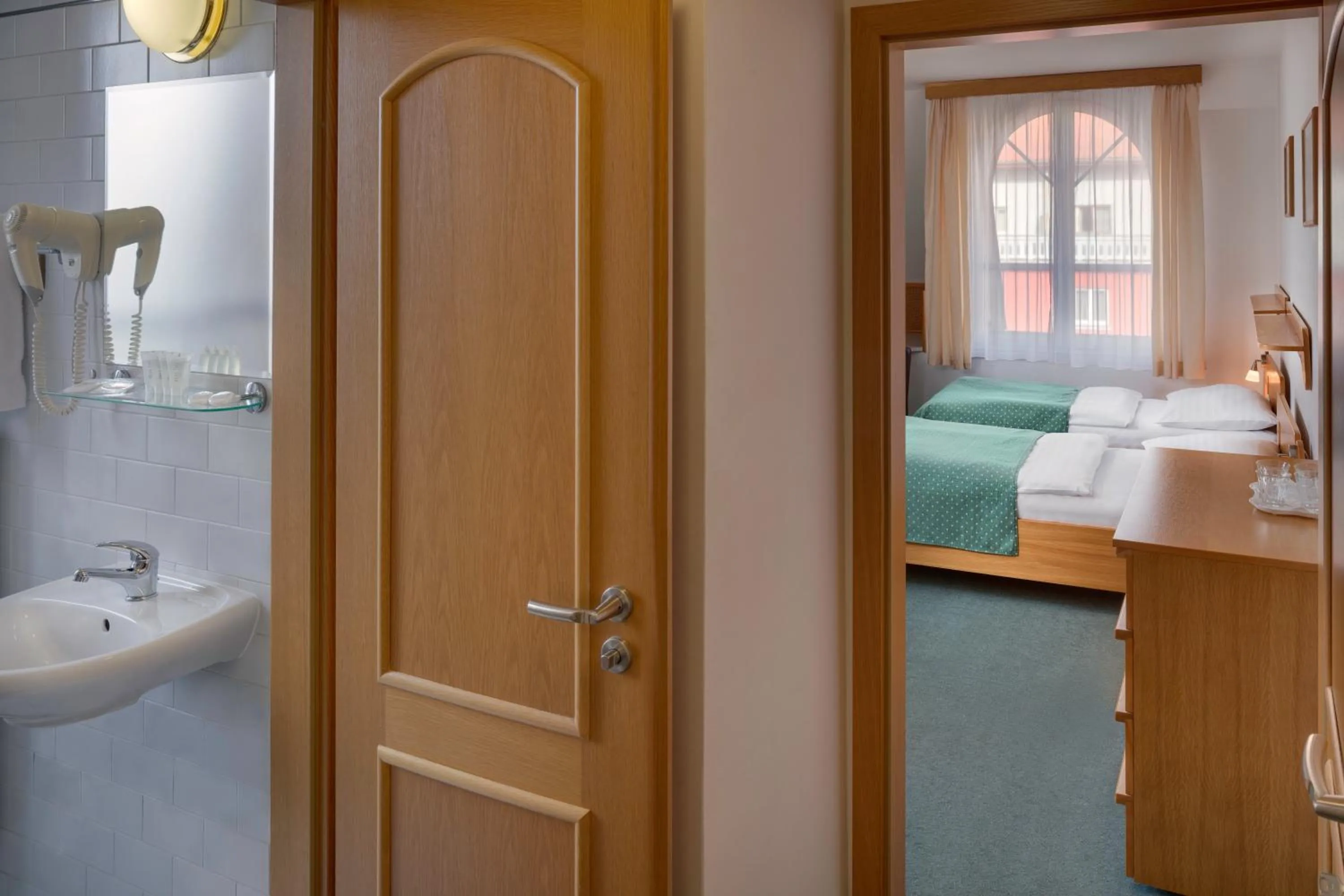 Other, Bed in Hotel Otar