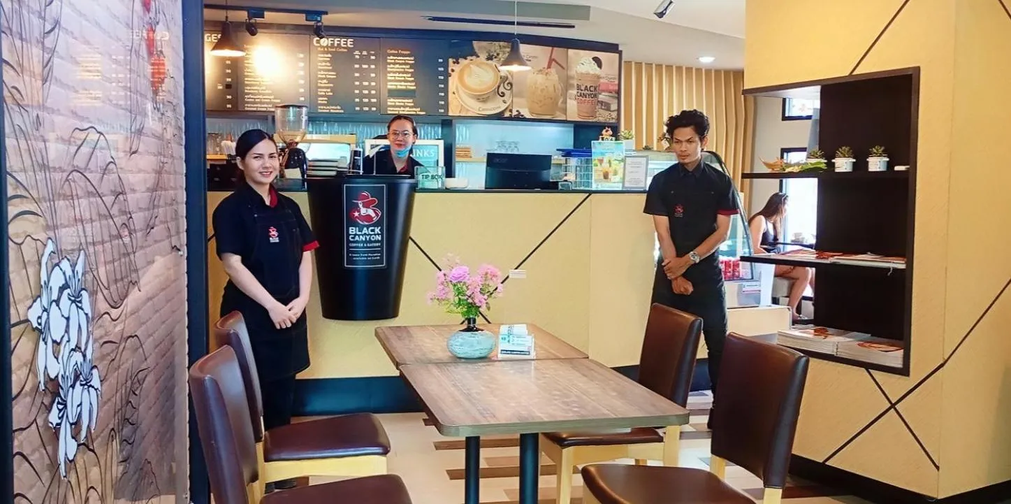 Restaurant/places to eat in Sea Star House