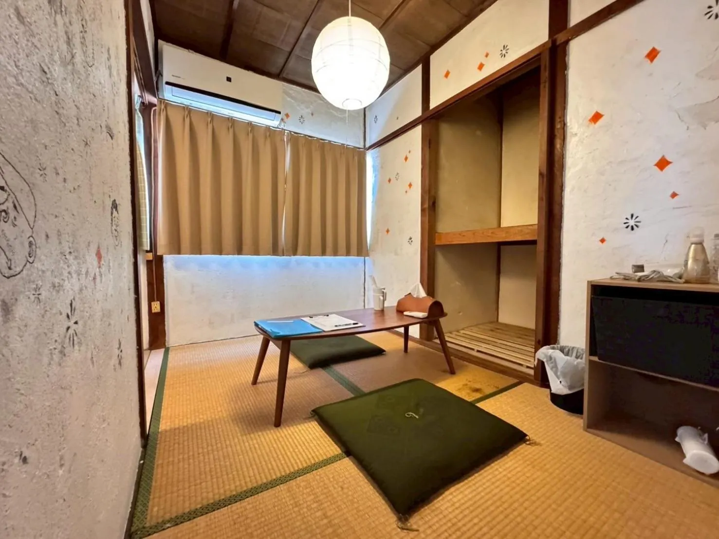 Twin Room with Shared Bathroom - single occupancy in Yadokari House