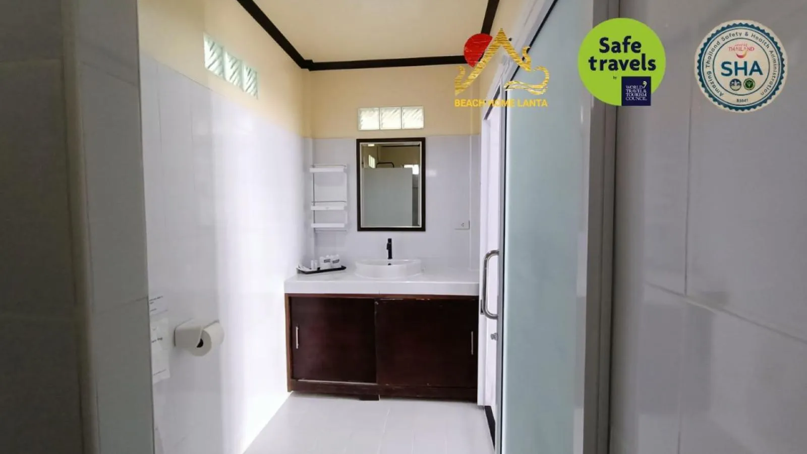 Bathroom in Beach Home Lanta