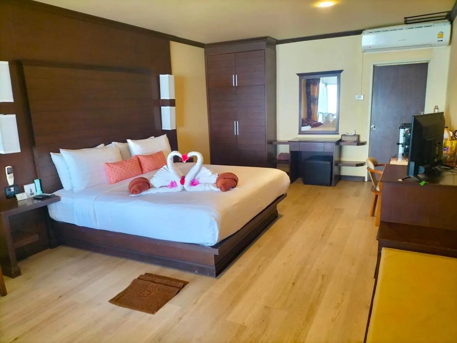 Bedroom, Bed in Beach Home Lanta