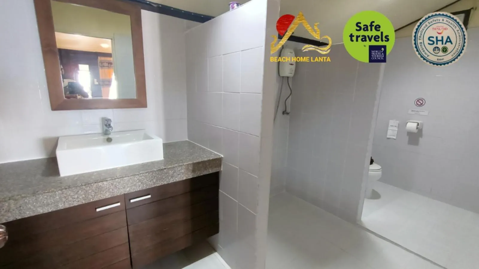 Bathroom in Beach Home Lanta