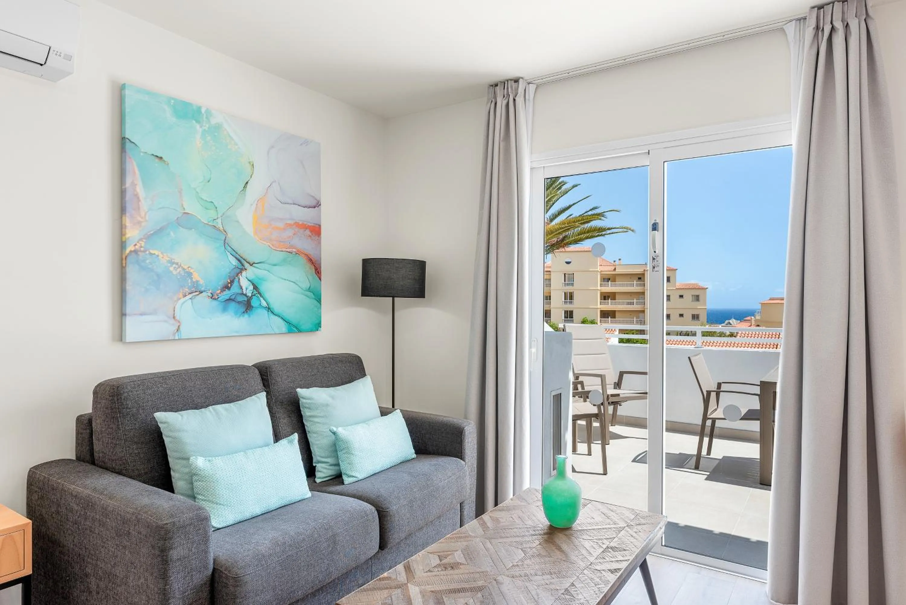 Seating area in Wyndham Residences Golf del Sur