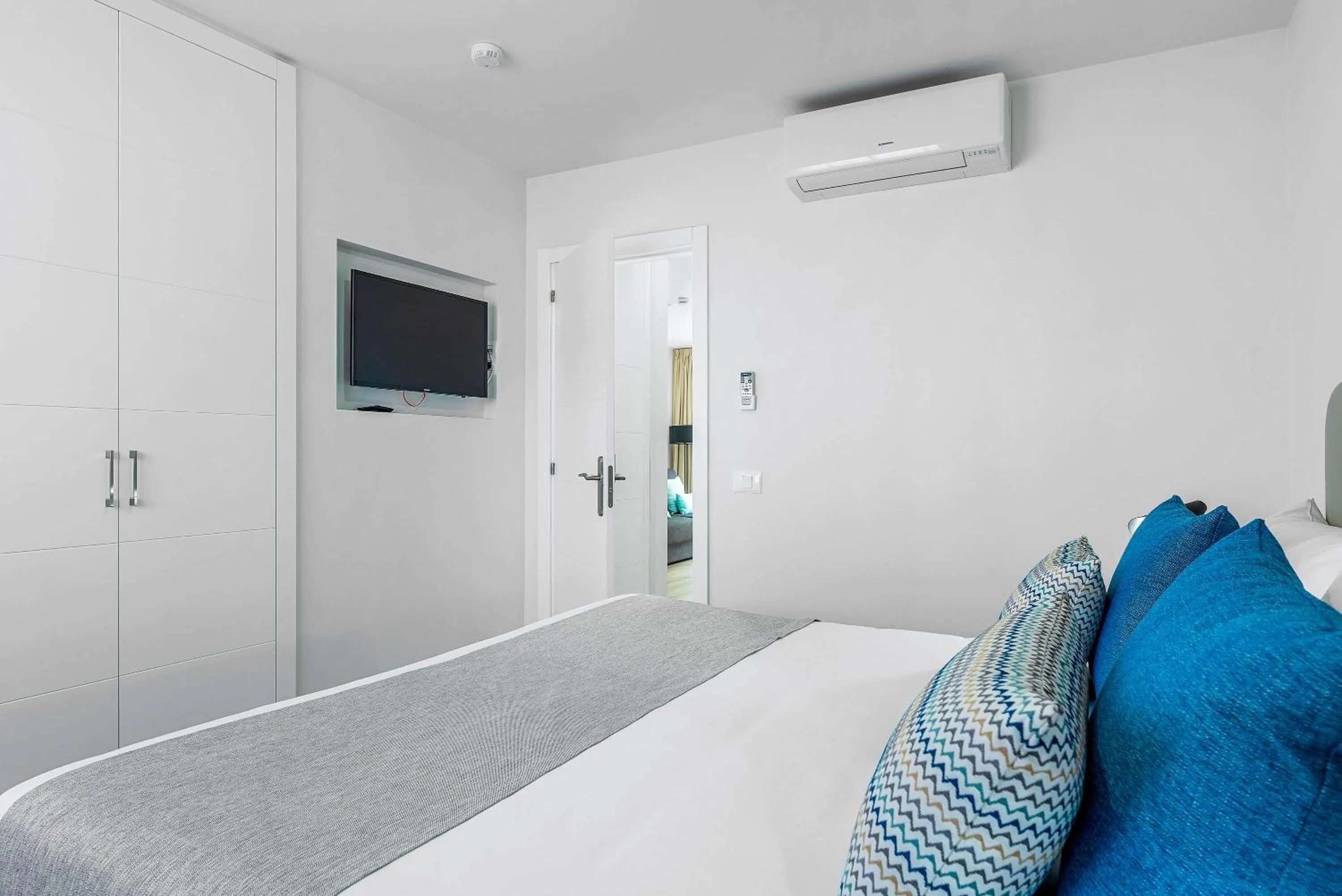 Bed in Wyndham Residences Golf del Sur