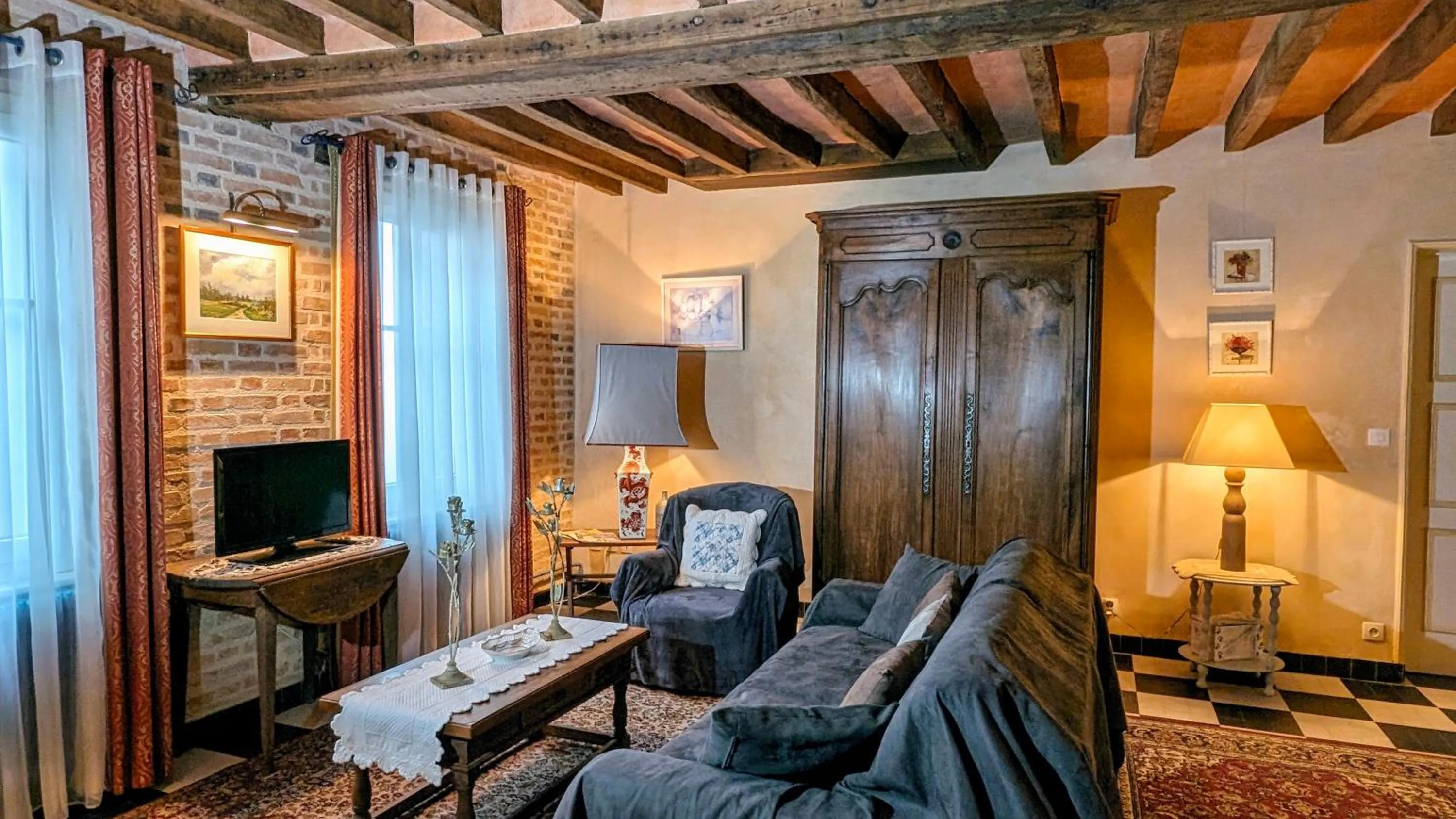 Property building in Chambres La Vallée