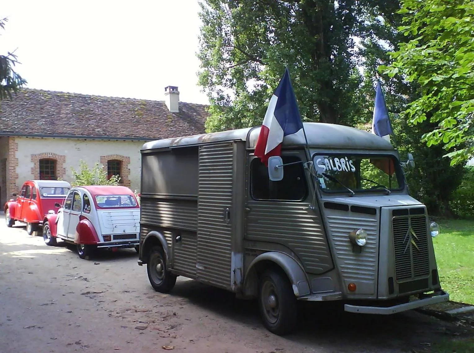Property building in Chambres La Vallée