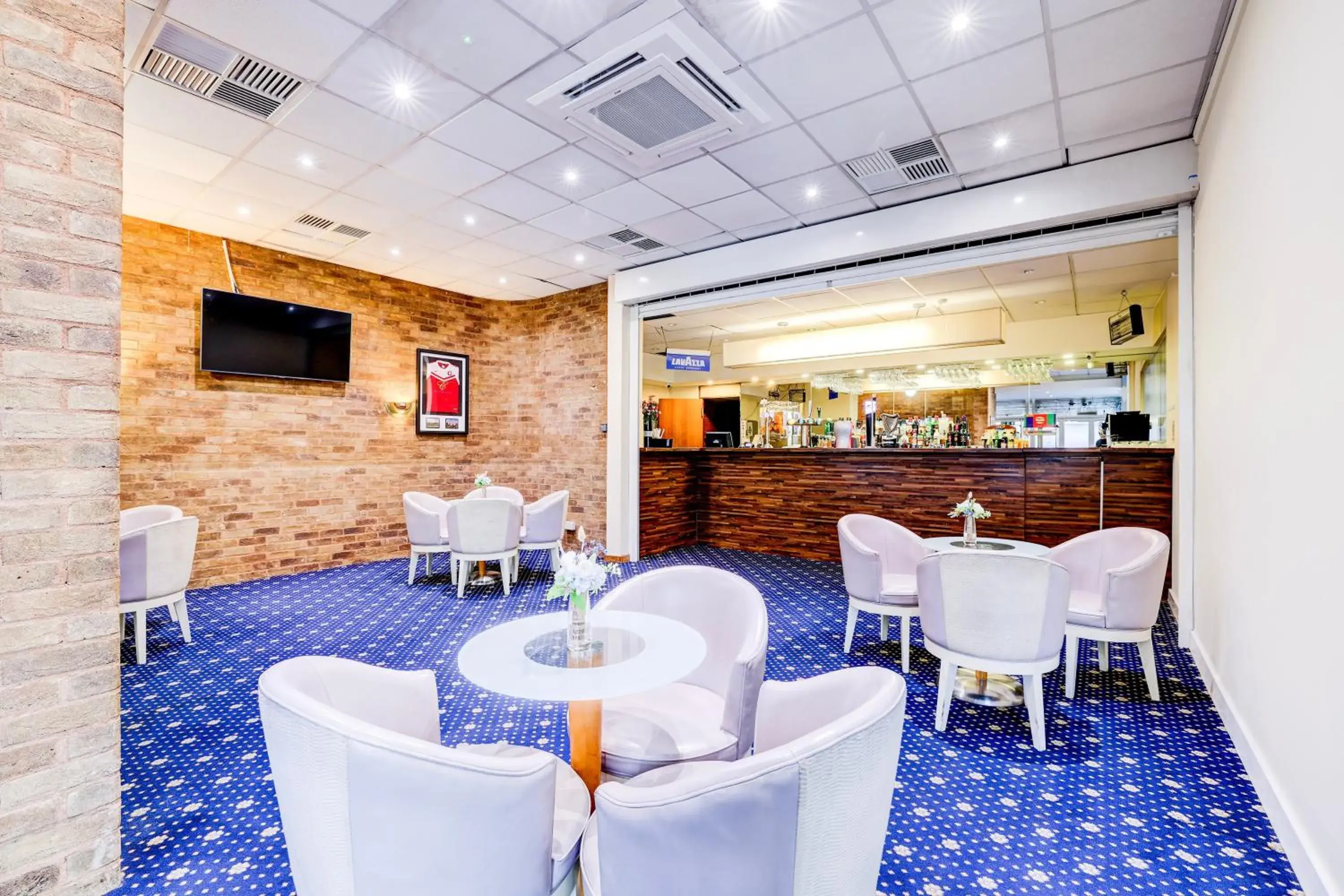 Restaurant/places to eat in OYO The Chiltern Hotel Restaurant/places to eat in OYO The Chiltern Hotel