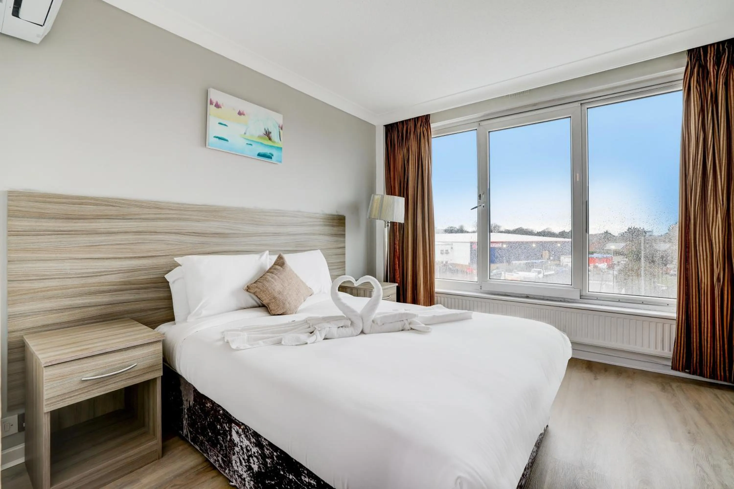 Bedroom, Bed in OYO The Chiltern Hotel