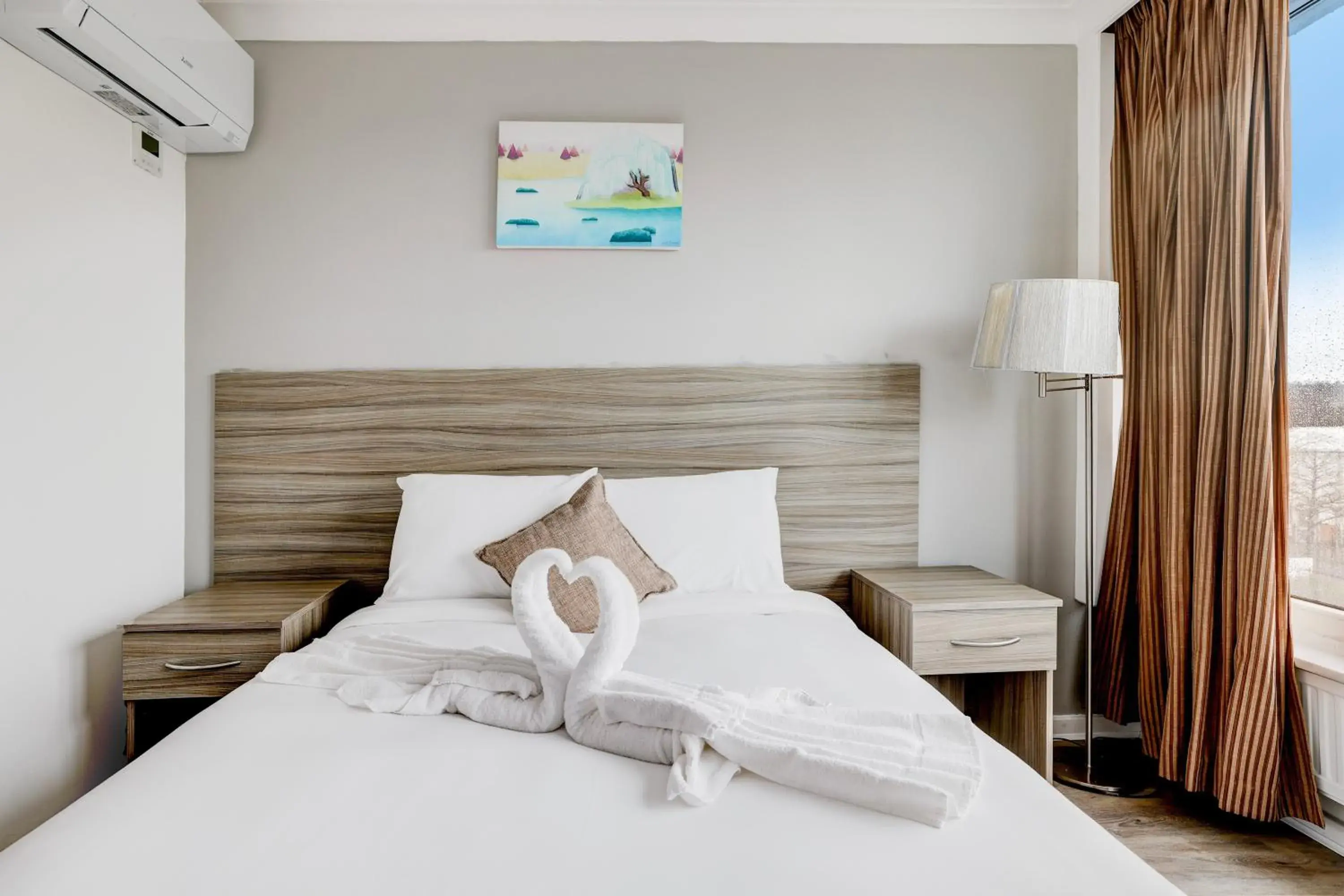 Bedroom, Bed in OYO The Chiltern Hotel Bedroom, Bed in OYO The Chiltern Hotel