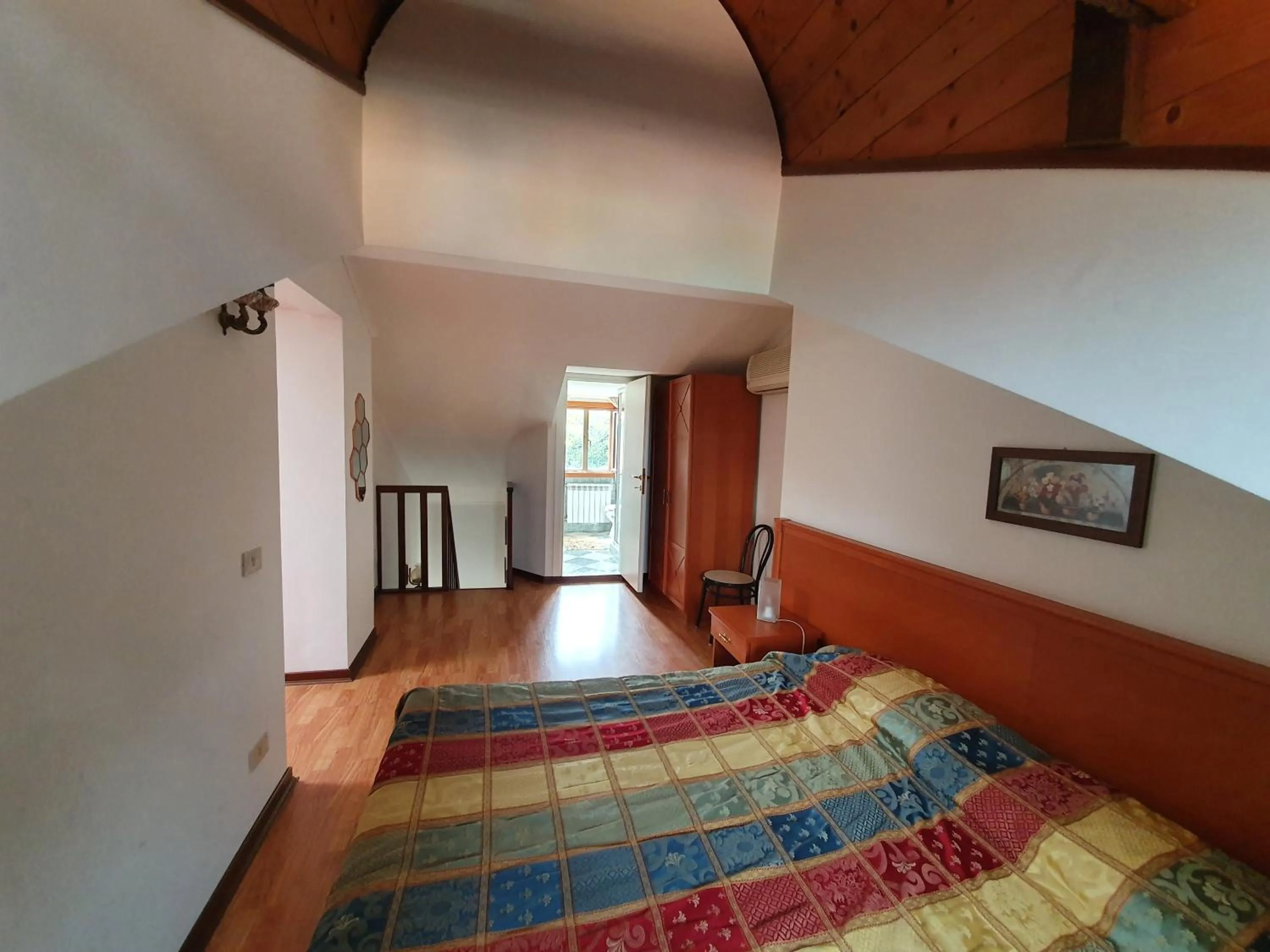 Photo of the whole room in Villa Berghinz