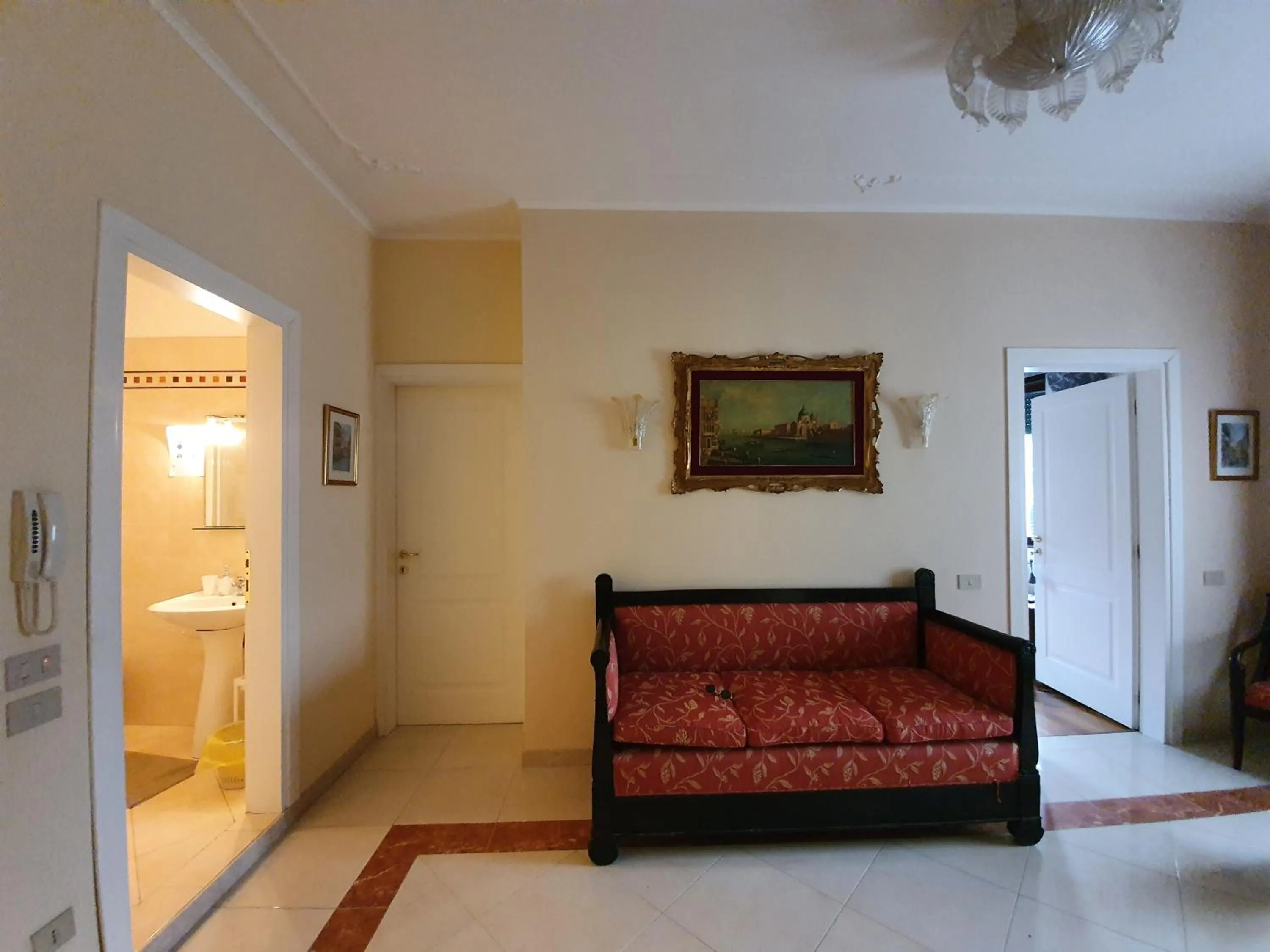 Bathroom in Villa Berghinz