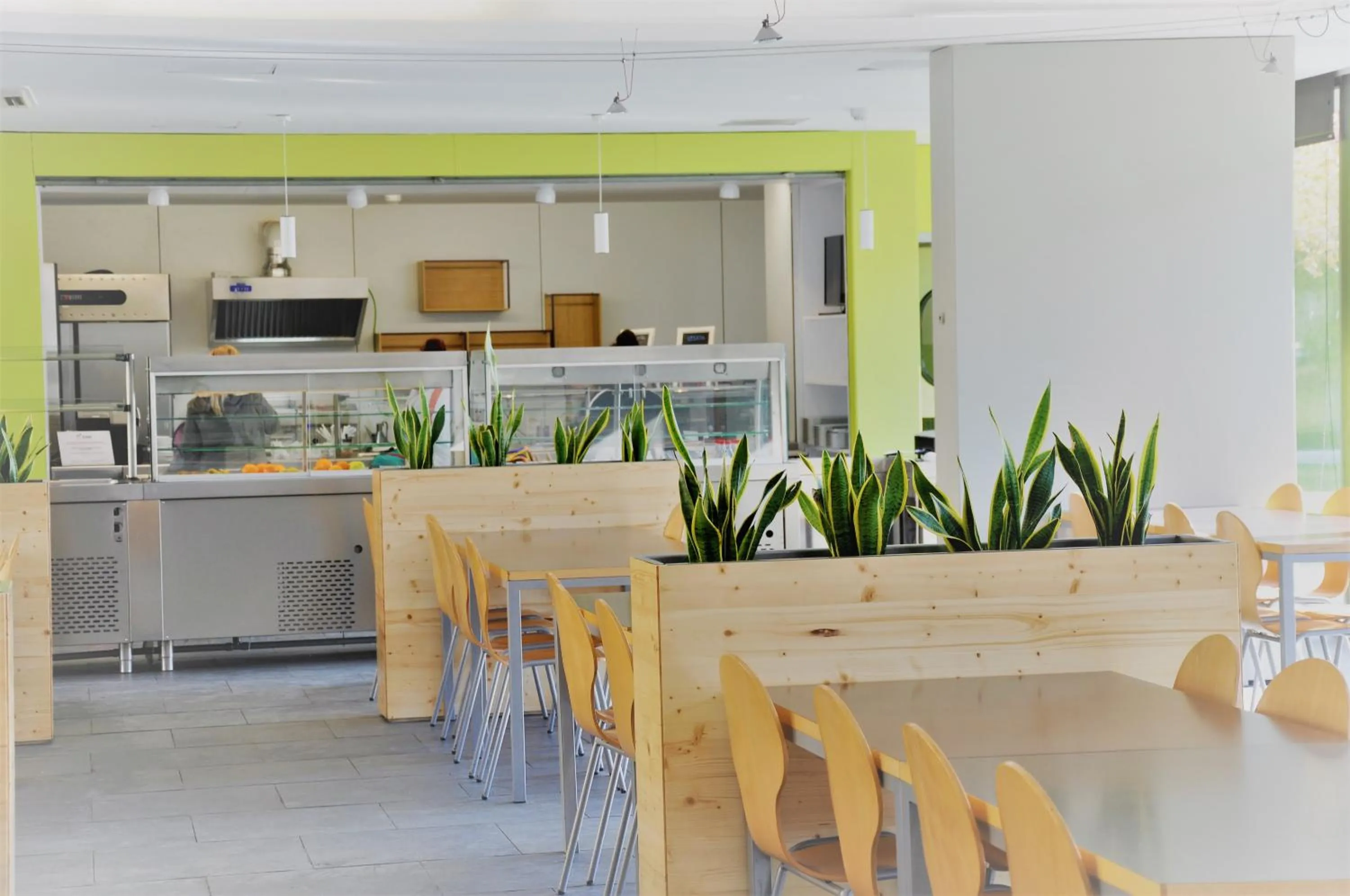 Restaurant/places to eat in Centre Esplai Albergue