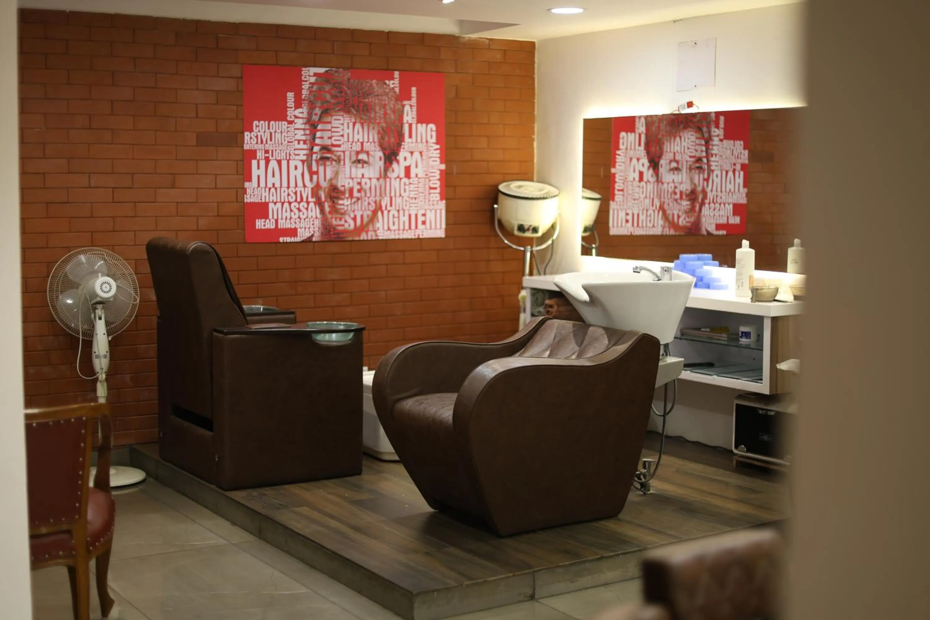 Spa and wellness centre/facilities in Hotel Willow Banks Shimla