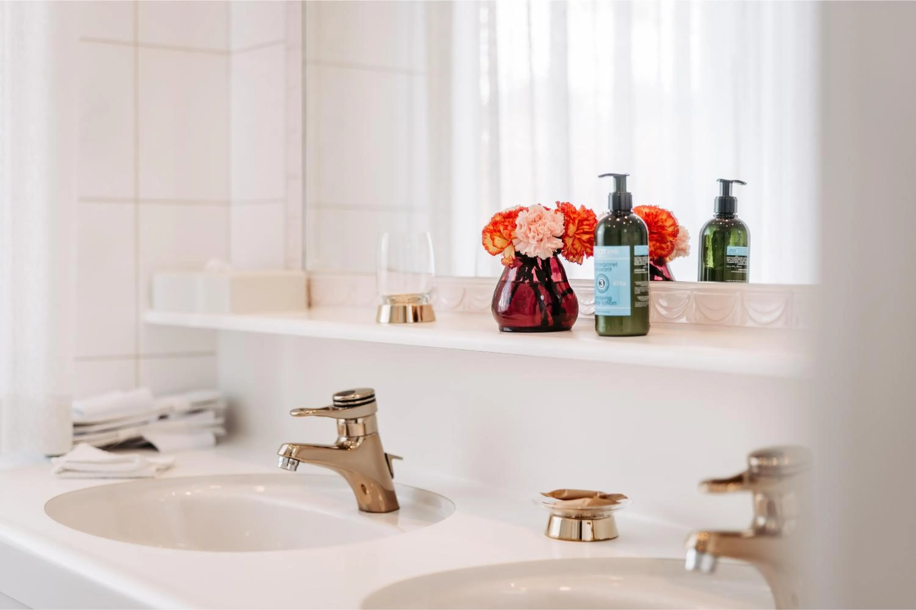 Bathroom in Hotel Hirlanda