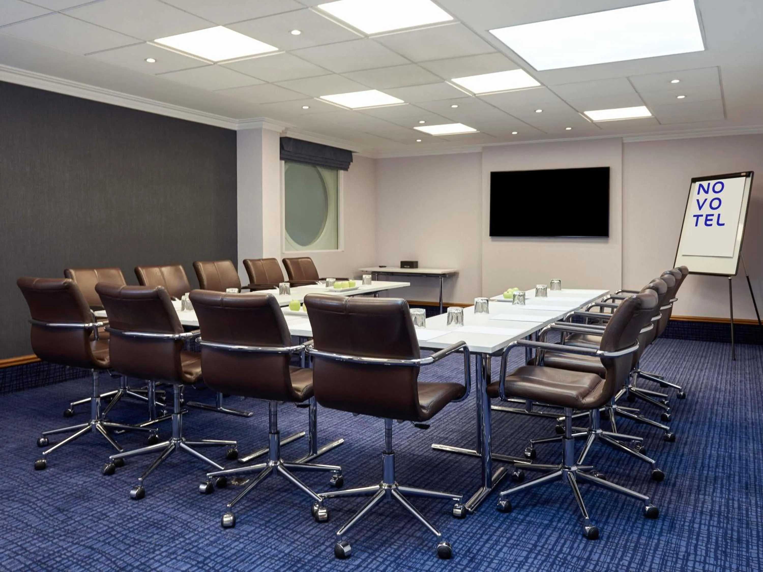Meeting/conference room in Novotel London Stansted Airport