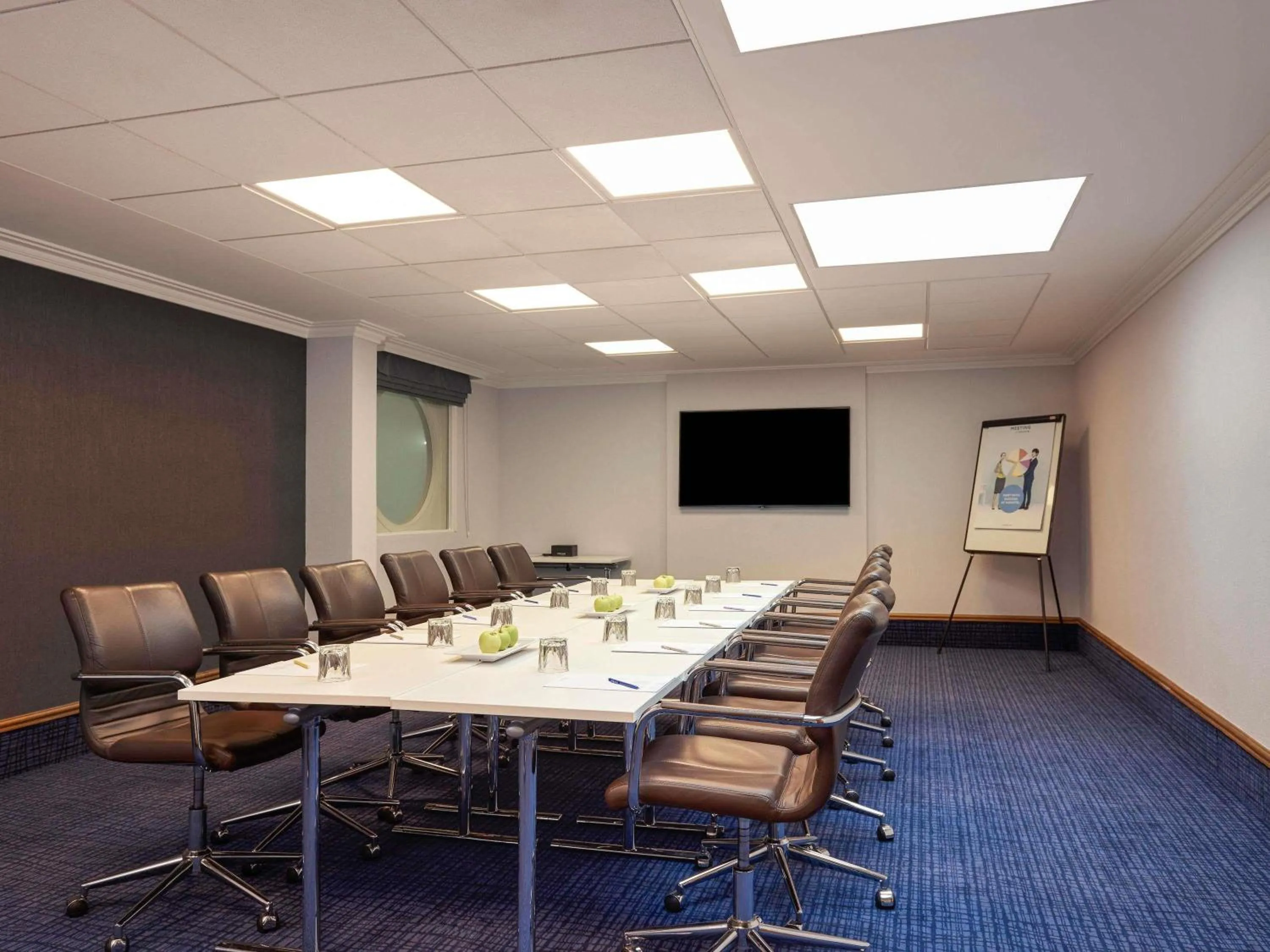 Meeting/conference room in Novotel London Stansted Airport