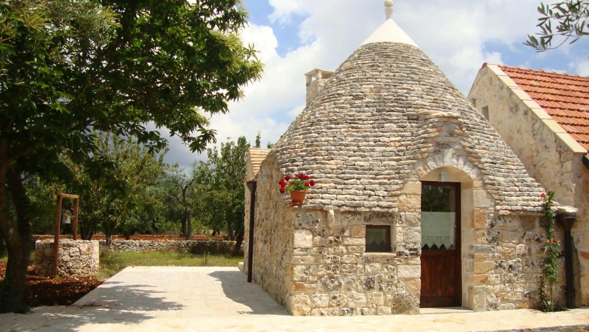Decorative detail in Fontana Vecchia B&B