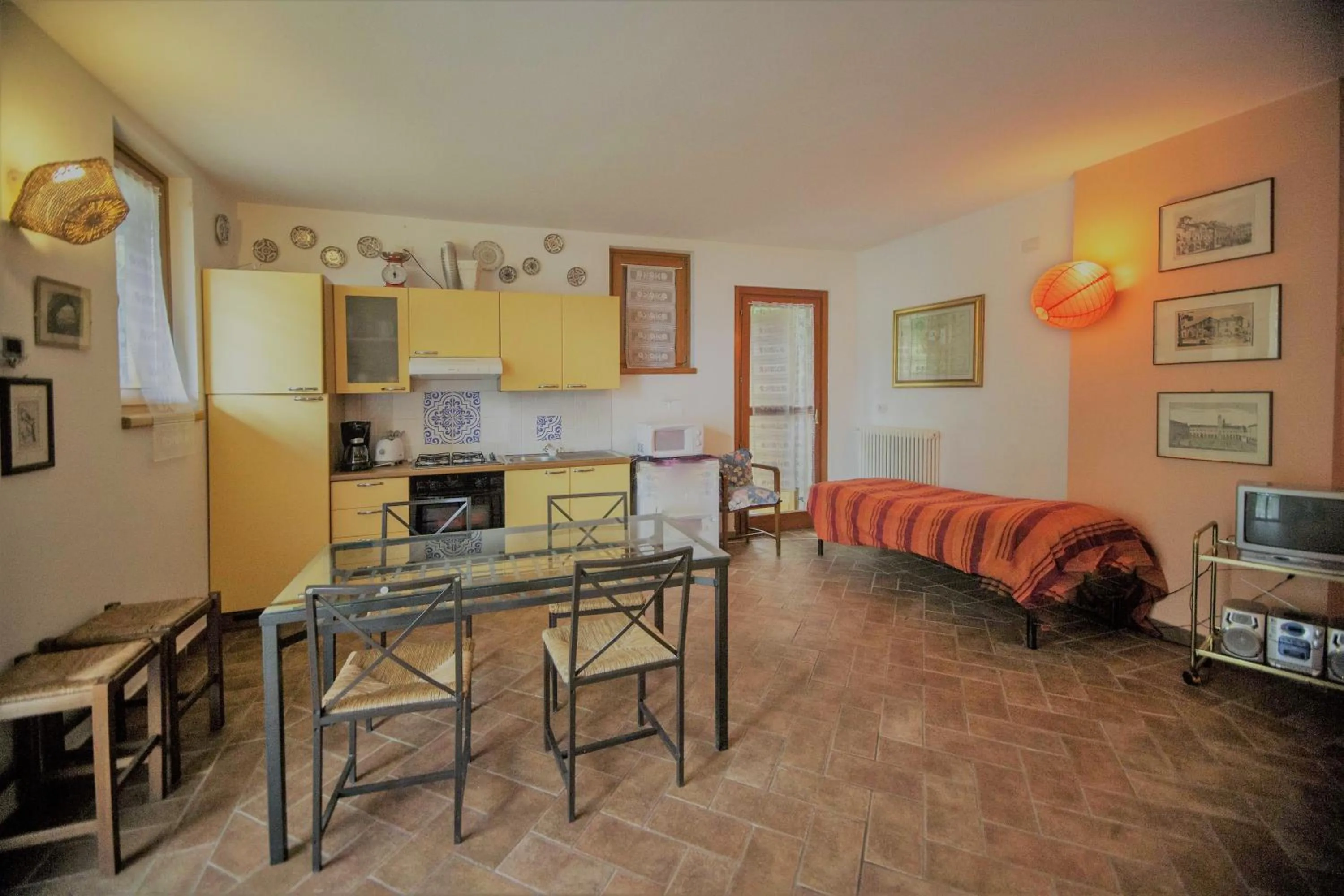Dining area in Villadina Farm