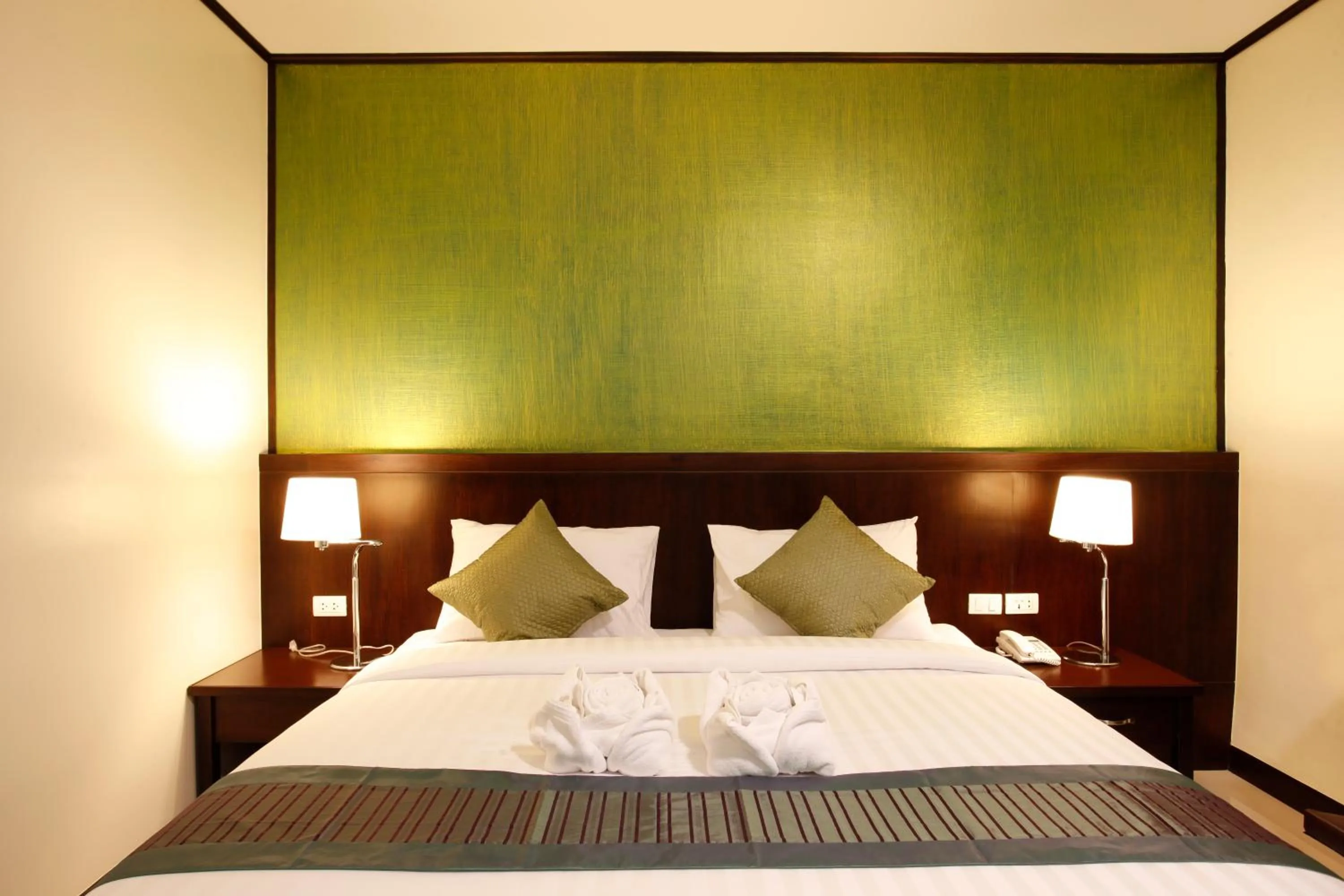 Bedroom, Bed in Orchid Resortel