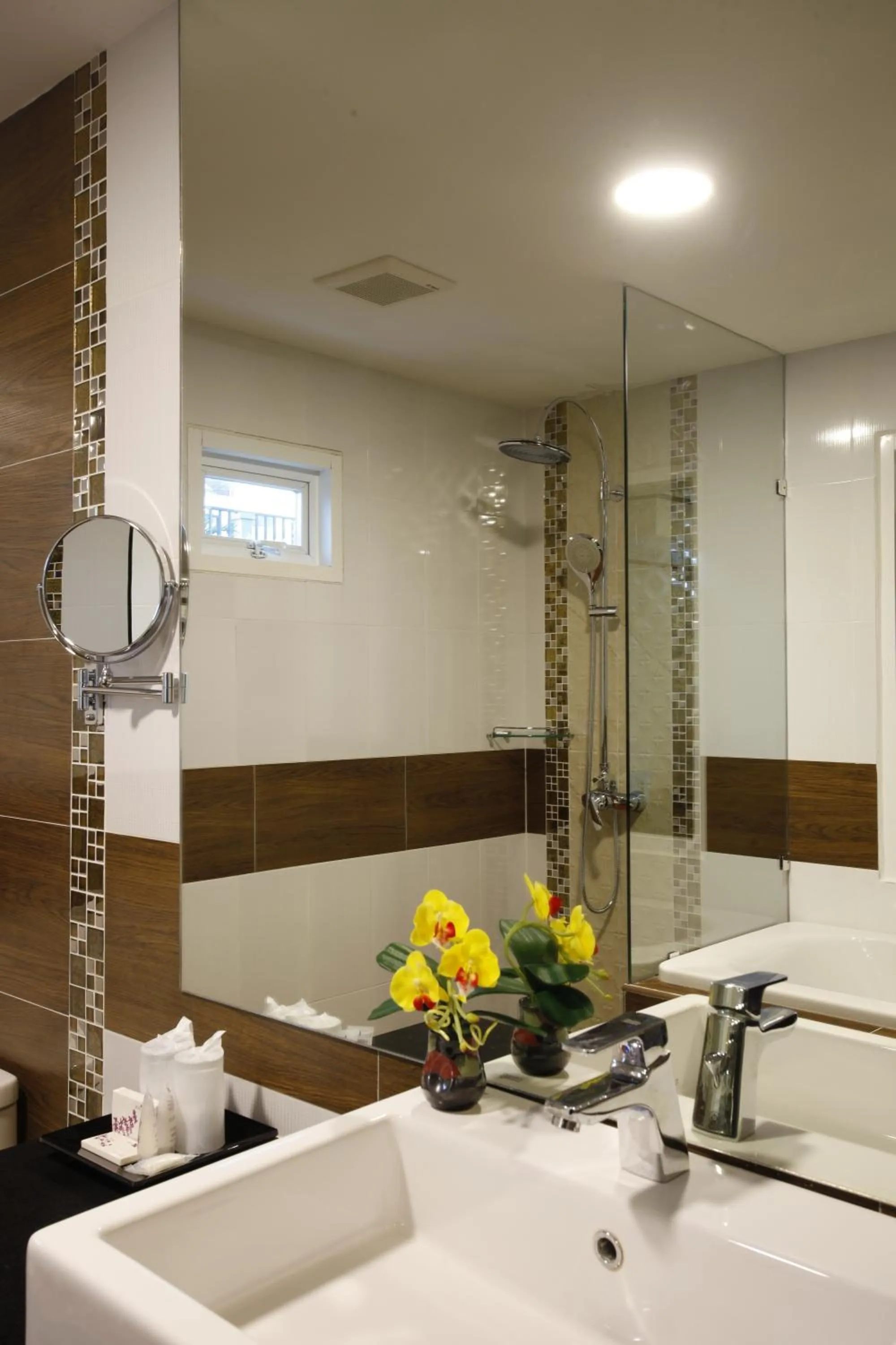 Bathroom in Orchid Resortel