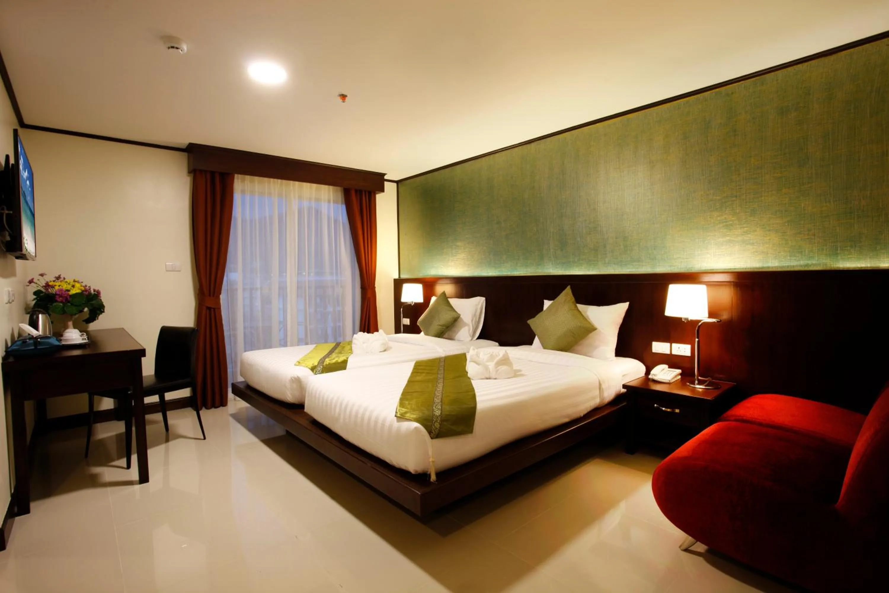 Bedroom, Bed in Orchid Resortel